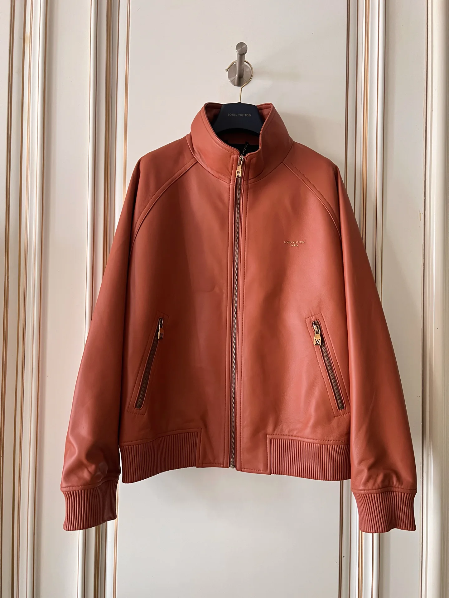 Кожаные Куртки И Дублёнки Женские Louis Vuitton 18408998