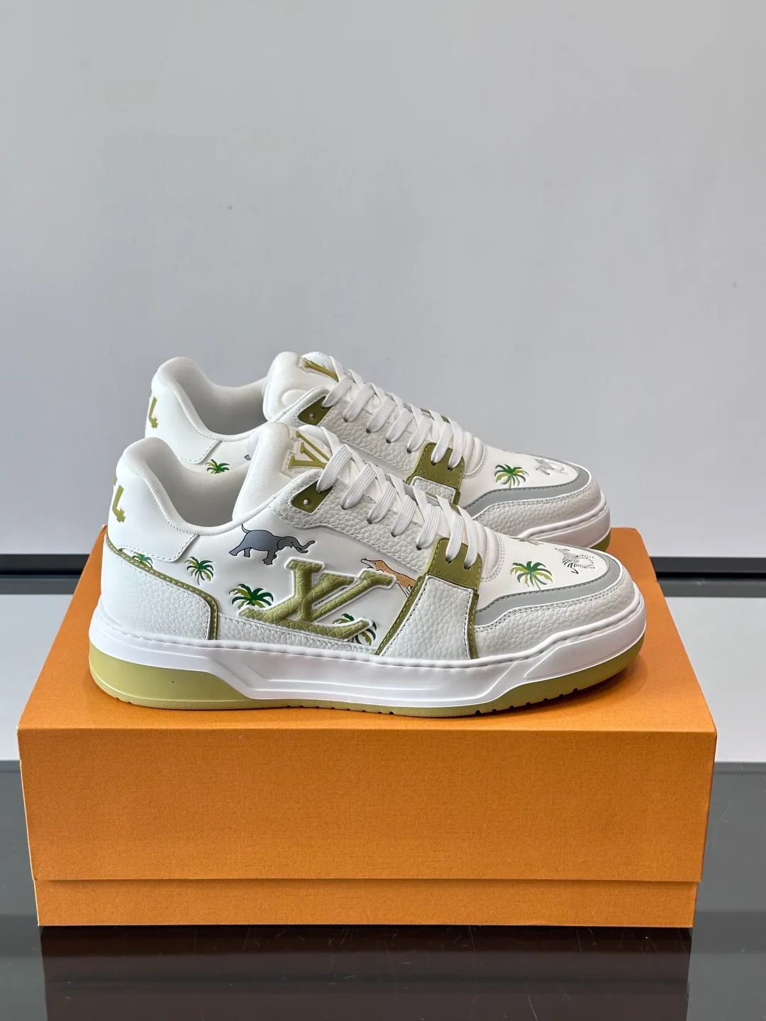 Кроссовки Мужские Louis Vuitton 12961517