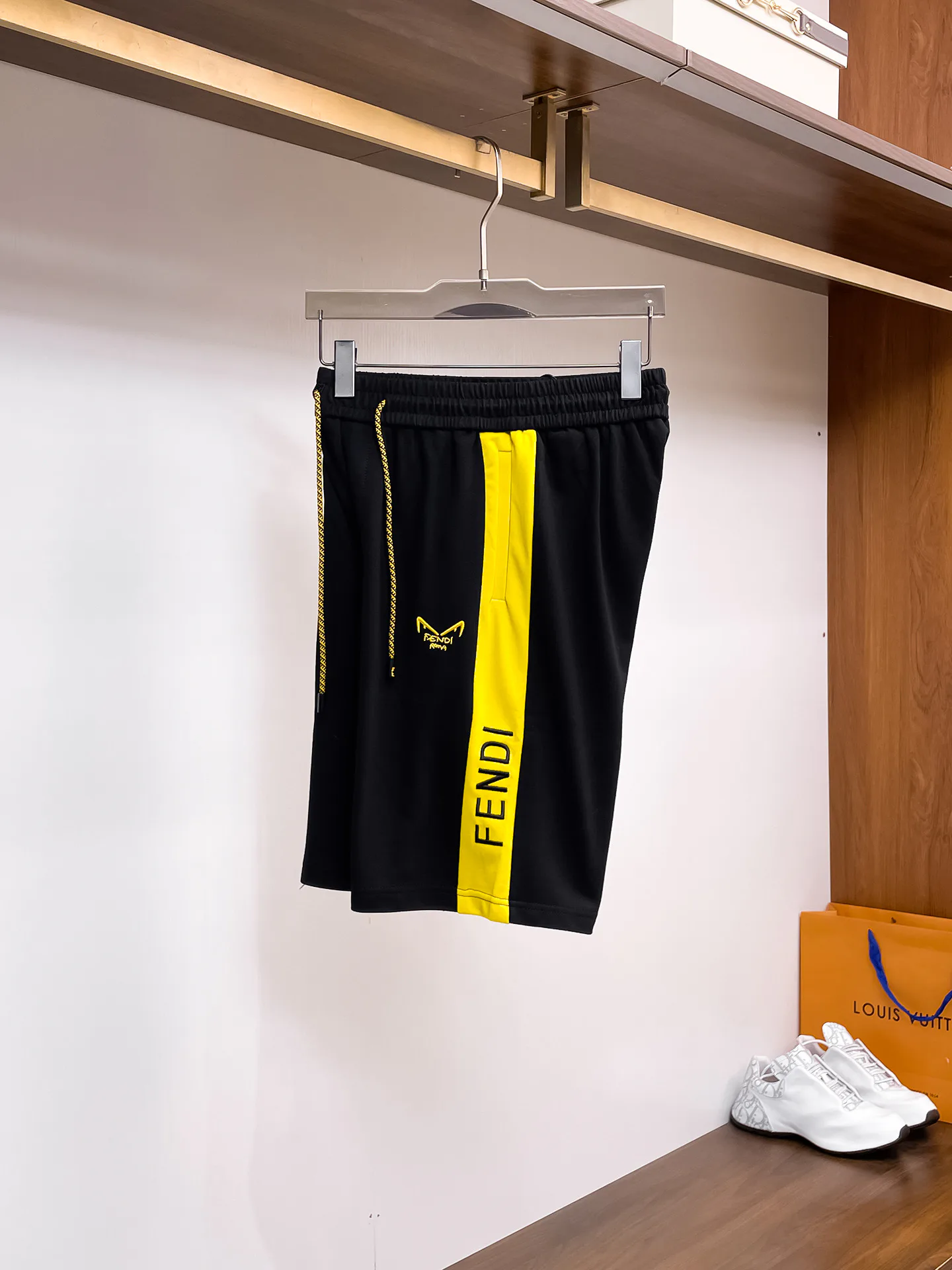 Шорты Мужские Fendi 13417607