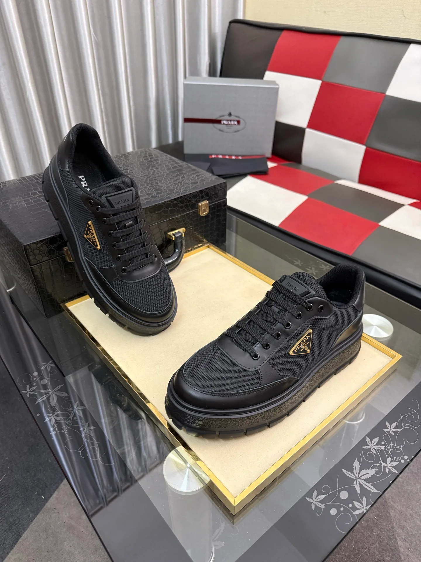 Кроссовки Женские Prada 18417415