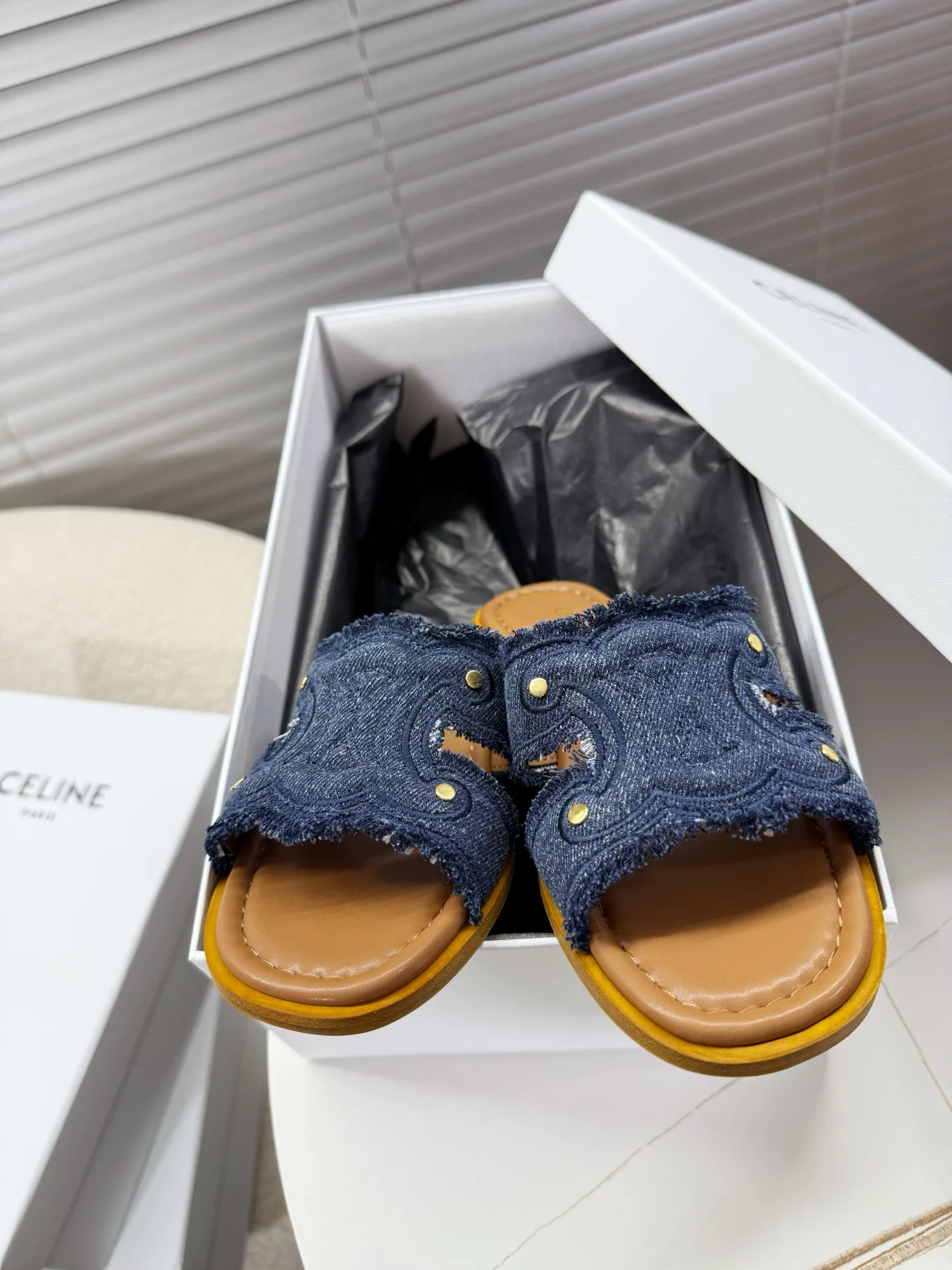 Шлепанцы Женские Celine 11658943