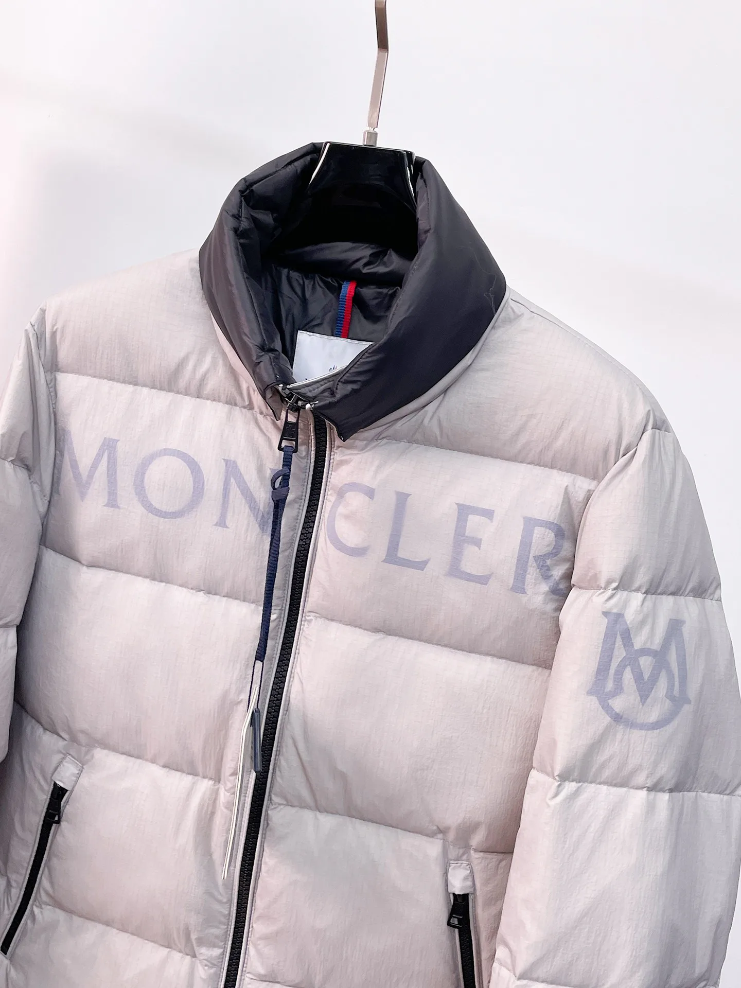 Куртки И Пуховики Мужские Moncler 492851