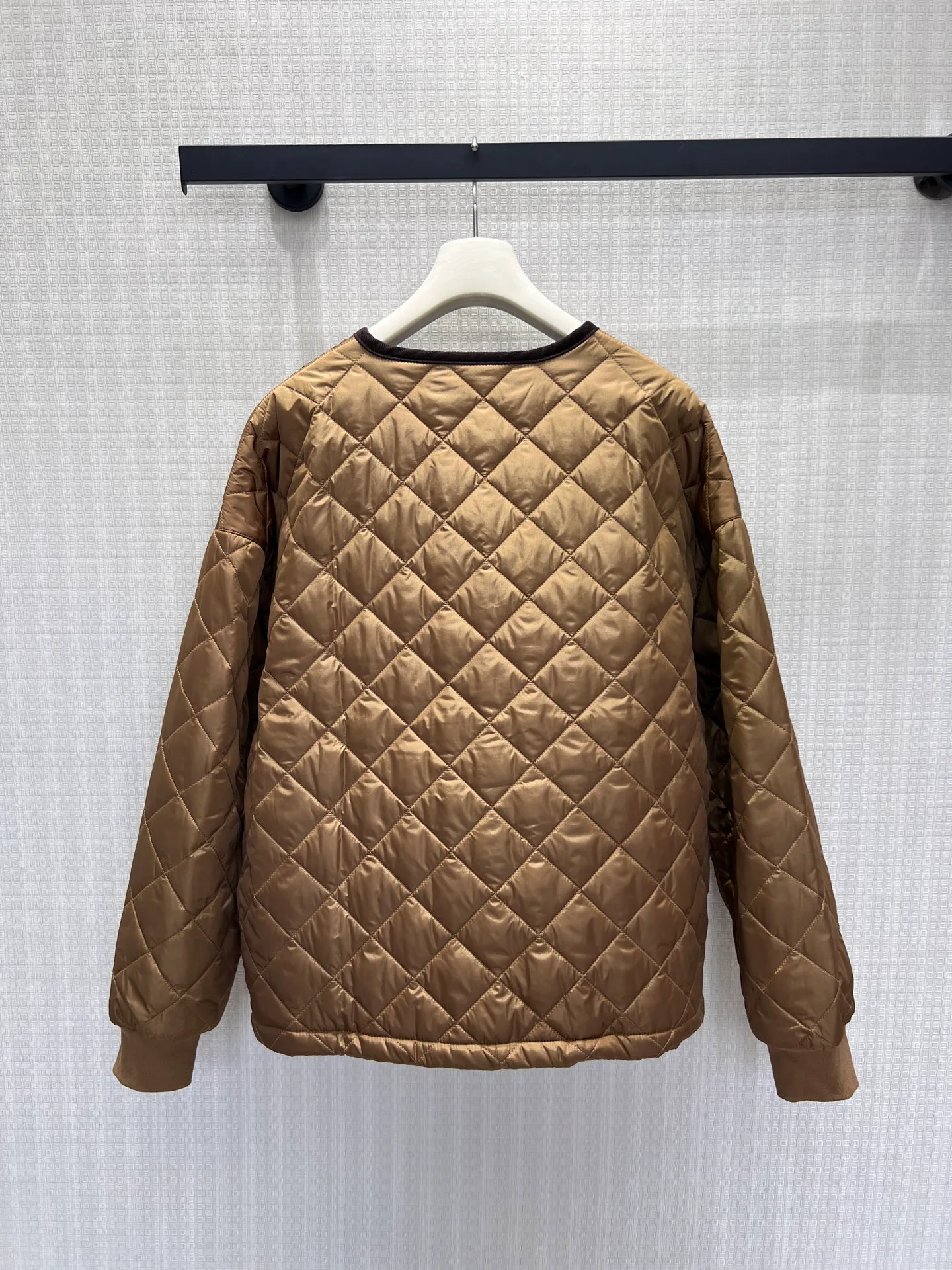 Куртки И Пуховики Женские Prada 18094602