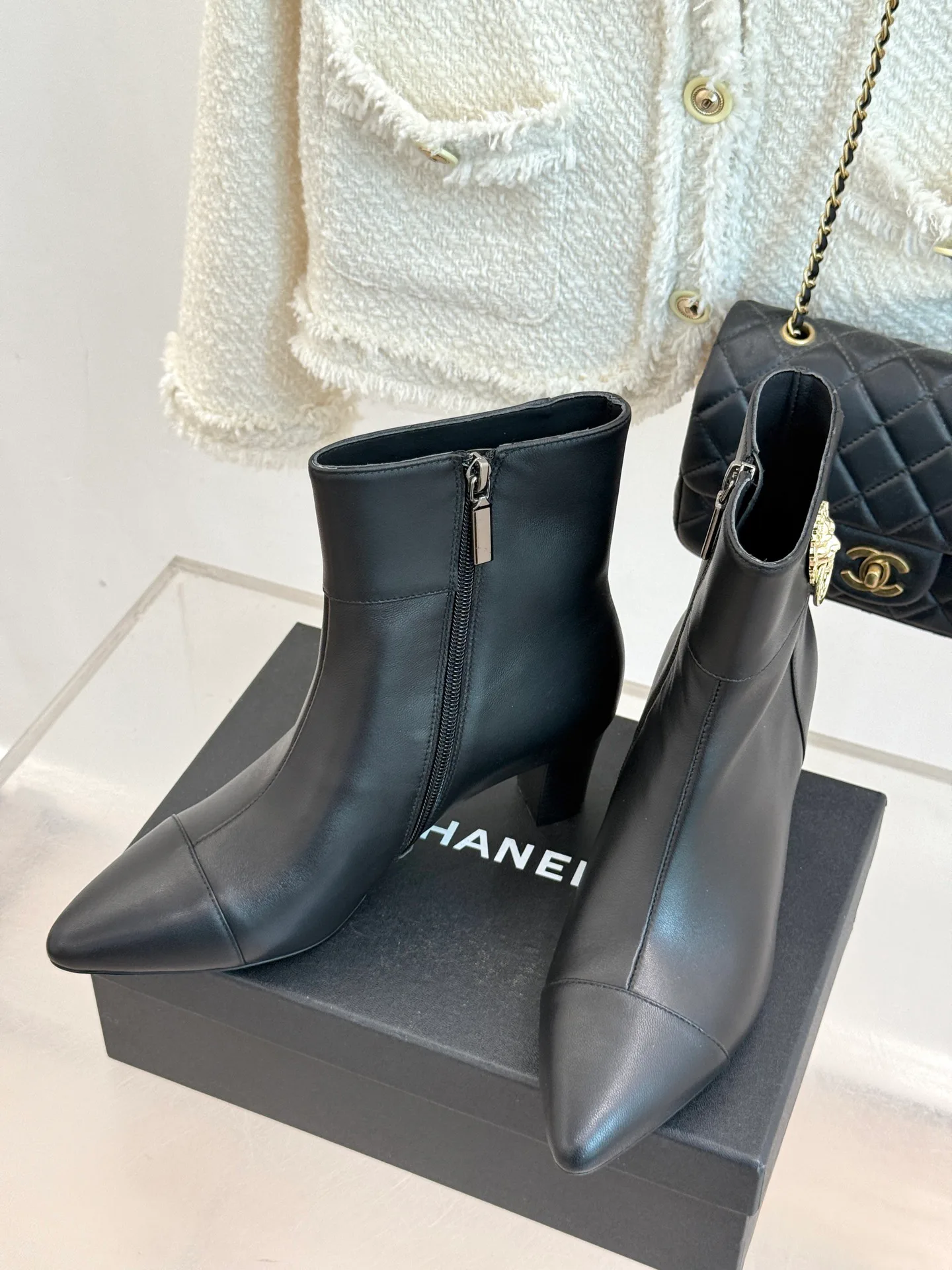 Ботильоны Женские Chanel 18447826