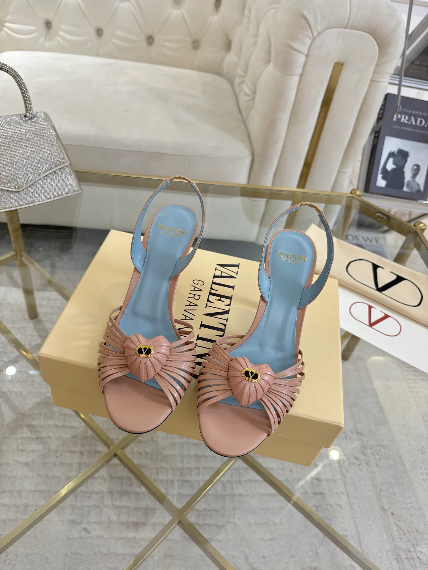 Босоножки Женские Valentino 18135273