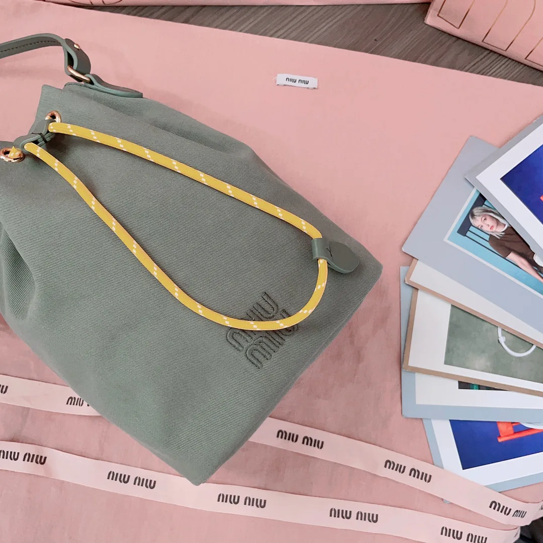 Сумки На Ремне Женские Miu Miu 11243498