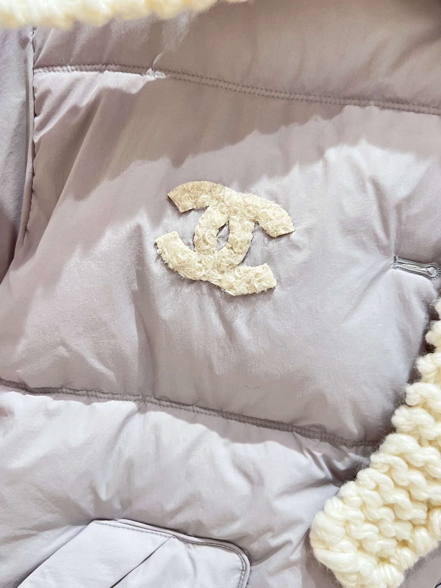 Куртки И Пуховики Женские Chanel 1263523