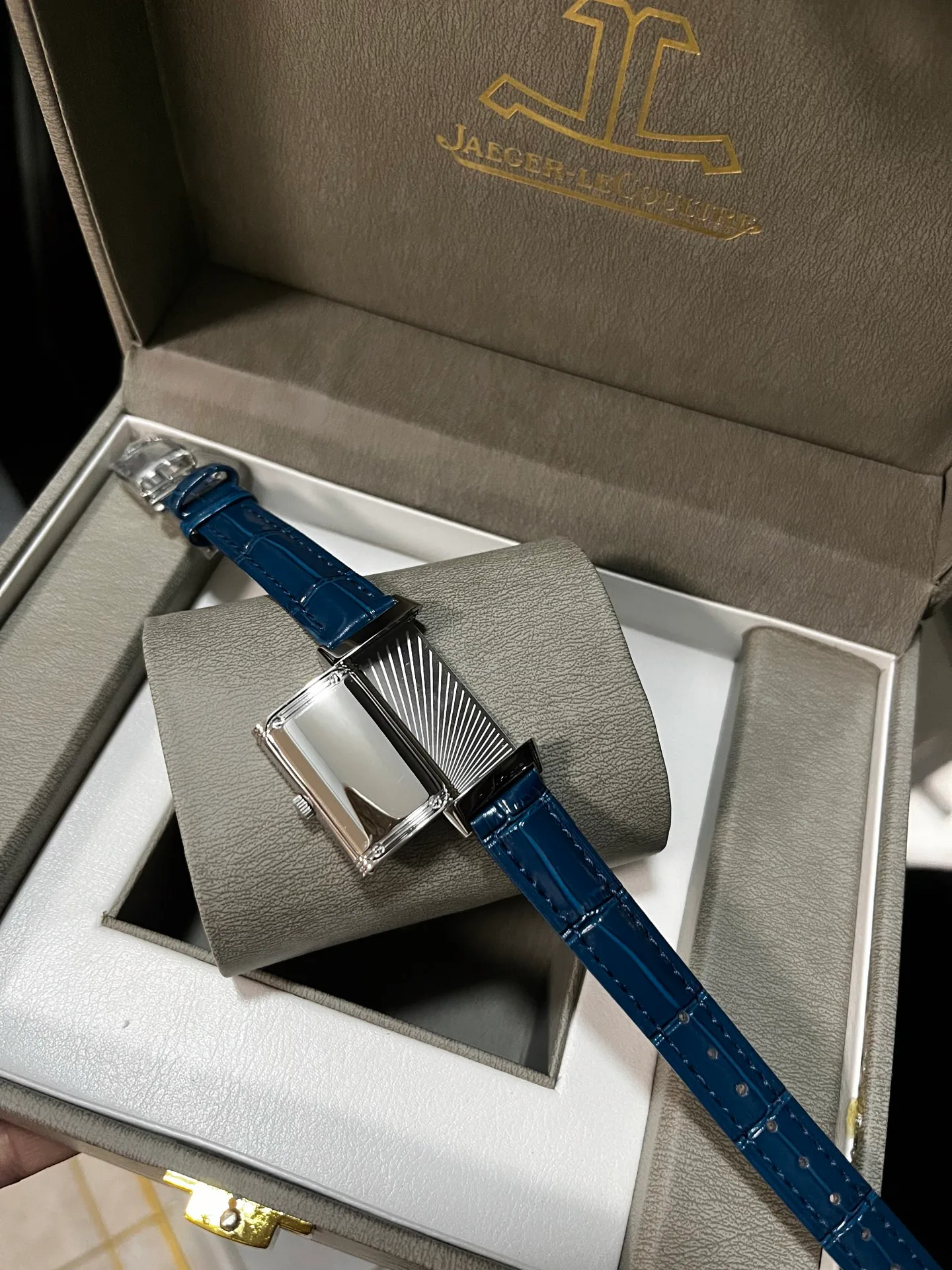 Часы Женские Jaeger-Lecoultre 1892160