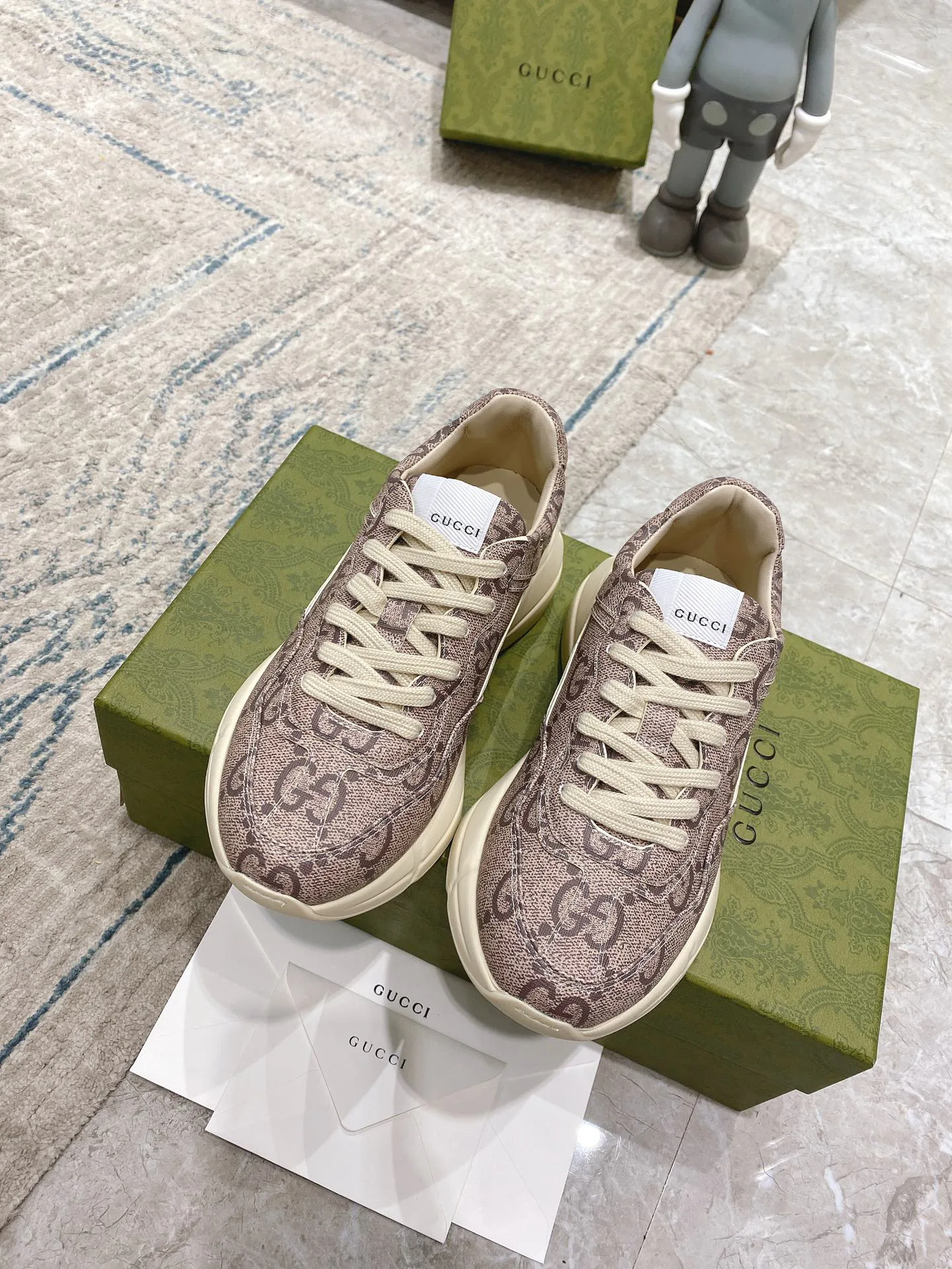 Кроссовки Женские Gucci 375812