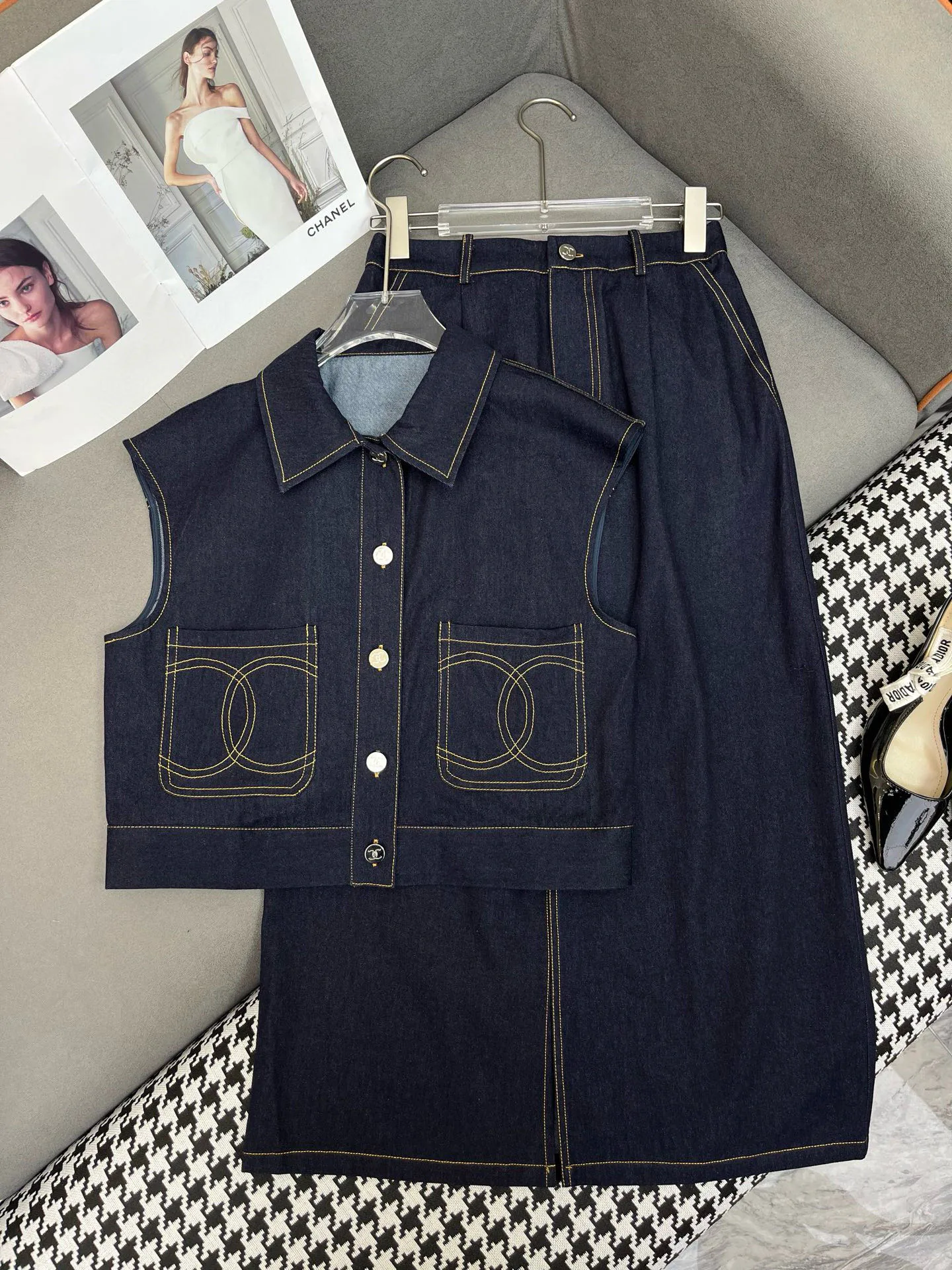 Костюмы Женские Chanel 14918