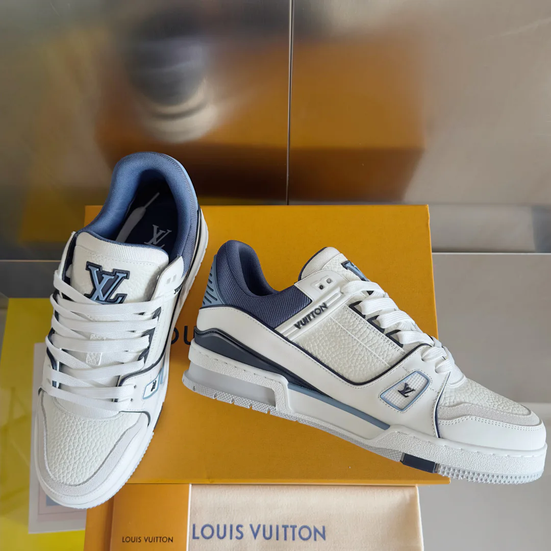 Кроссовки Женские Louis Vuitton 10646336