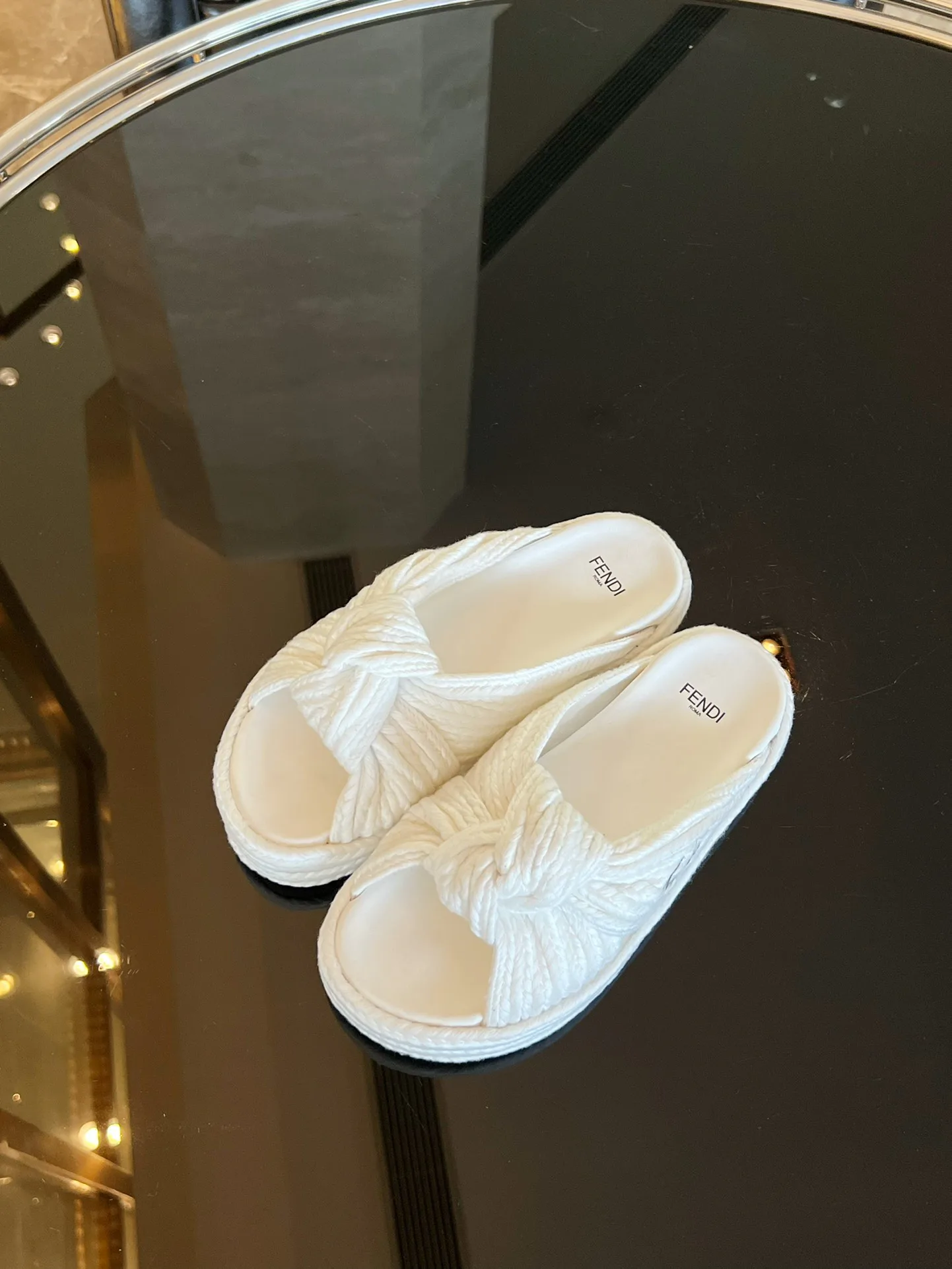 Шлепанцы Женские Fendi 22516