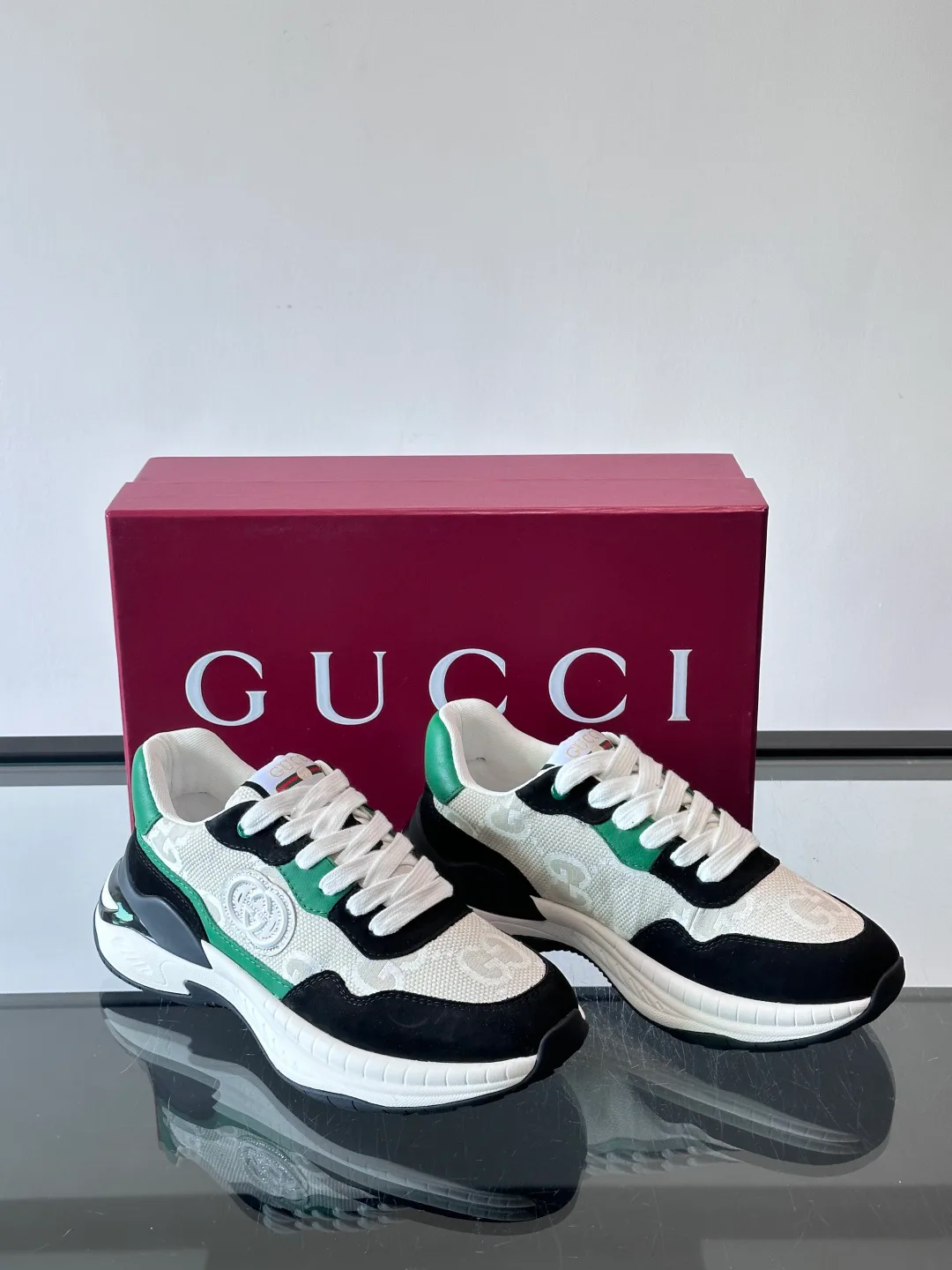 Кроссовки Мужские Gucci 3430323