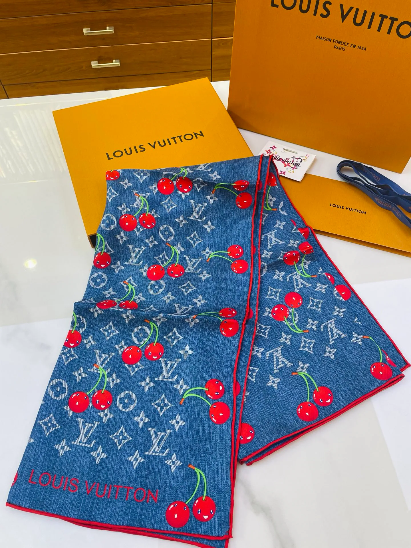 Платки Louis Vuitton 10194220