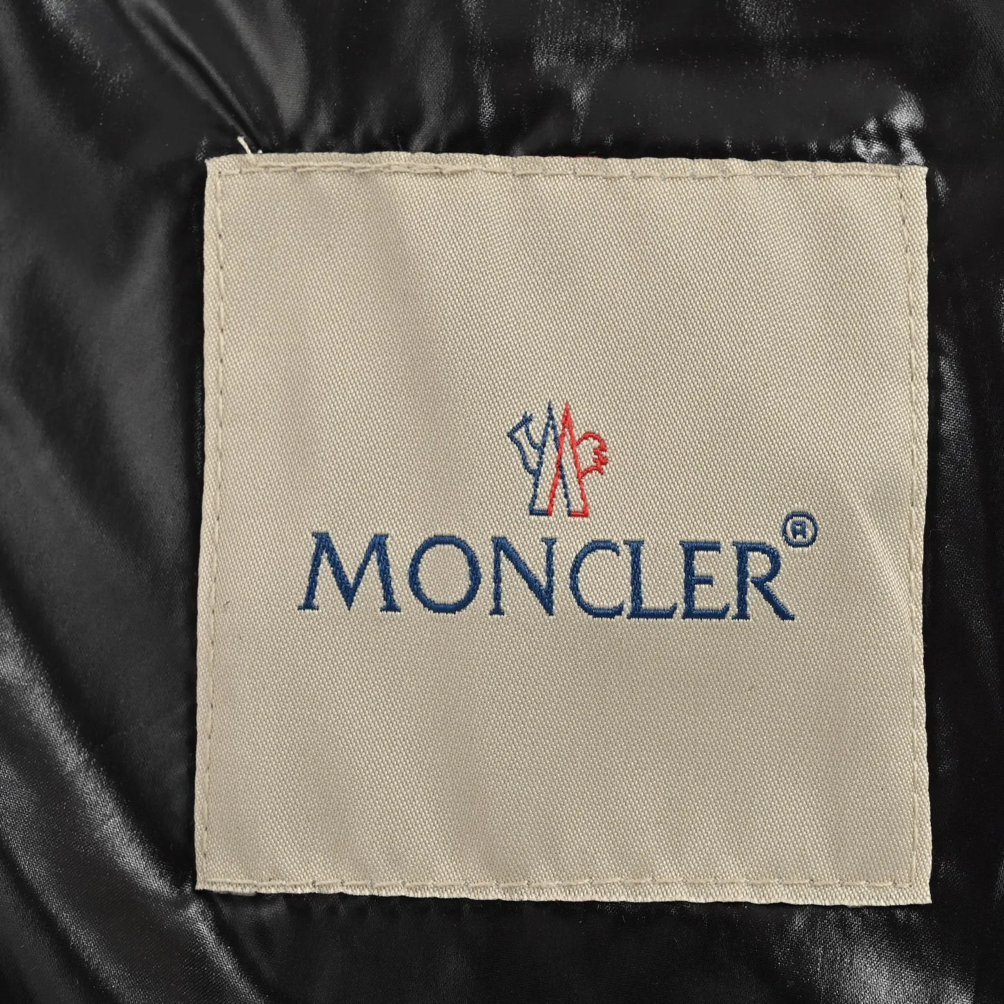 Куртки И Пуховики Женские Moncler 817150