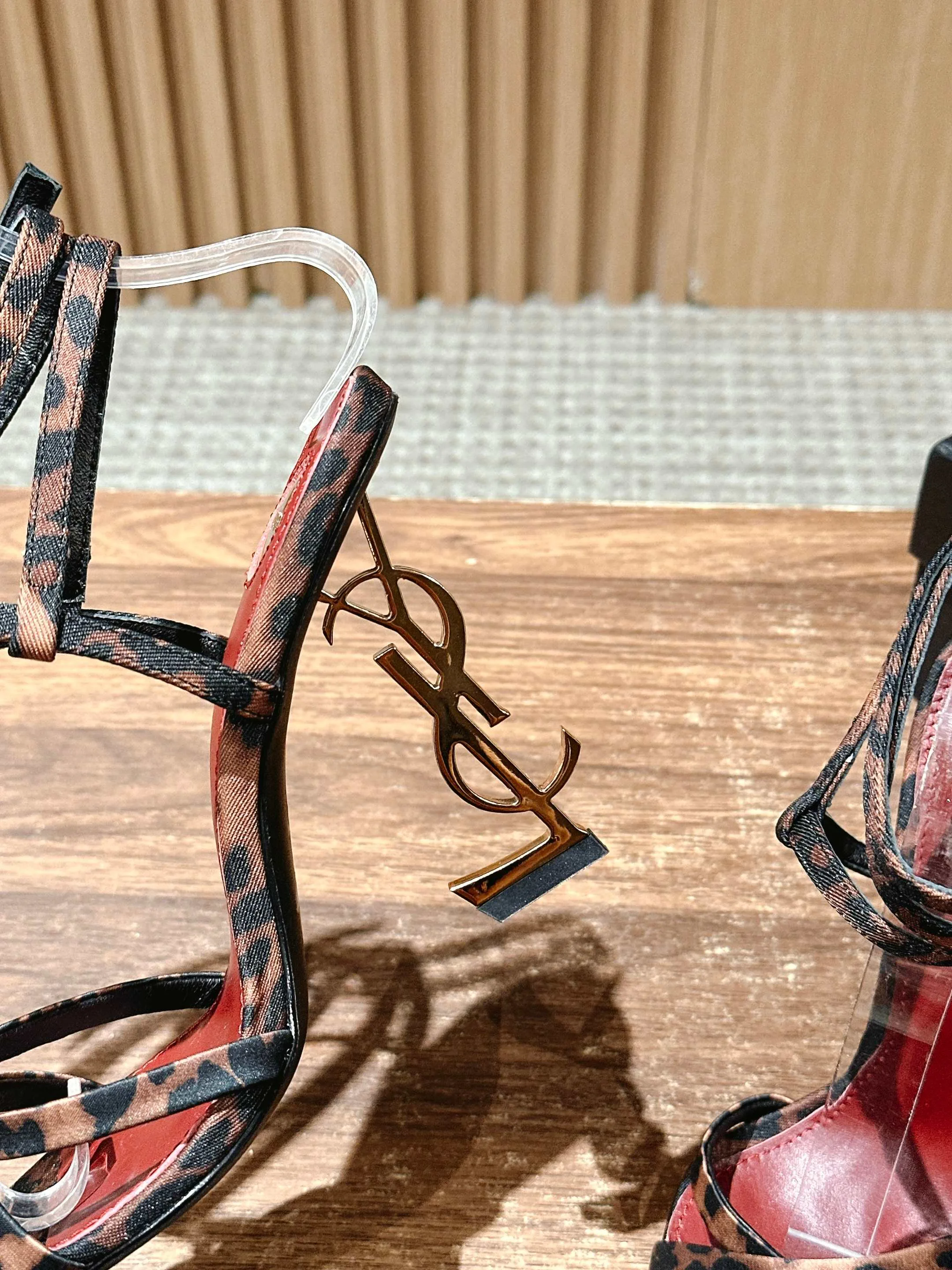 Босоножки Женские Saint Laurent 68851