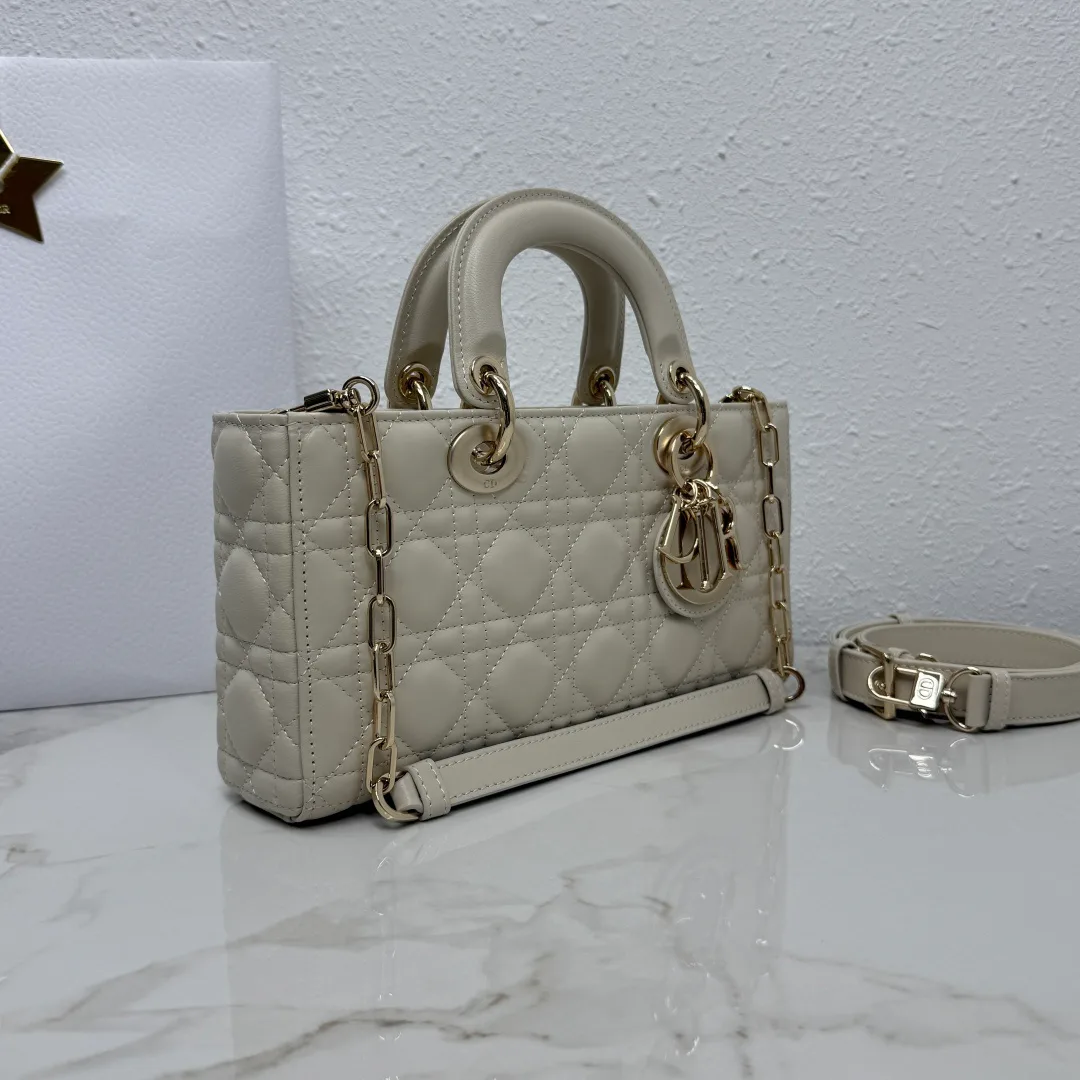 Классические Сумки Женские Christian Dior 17601432