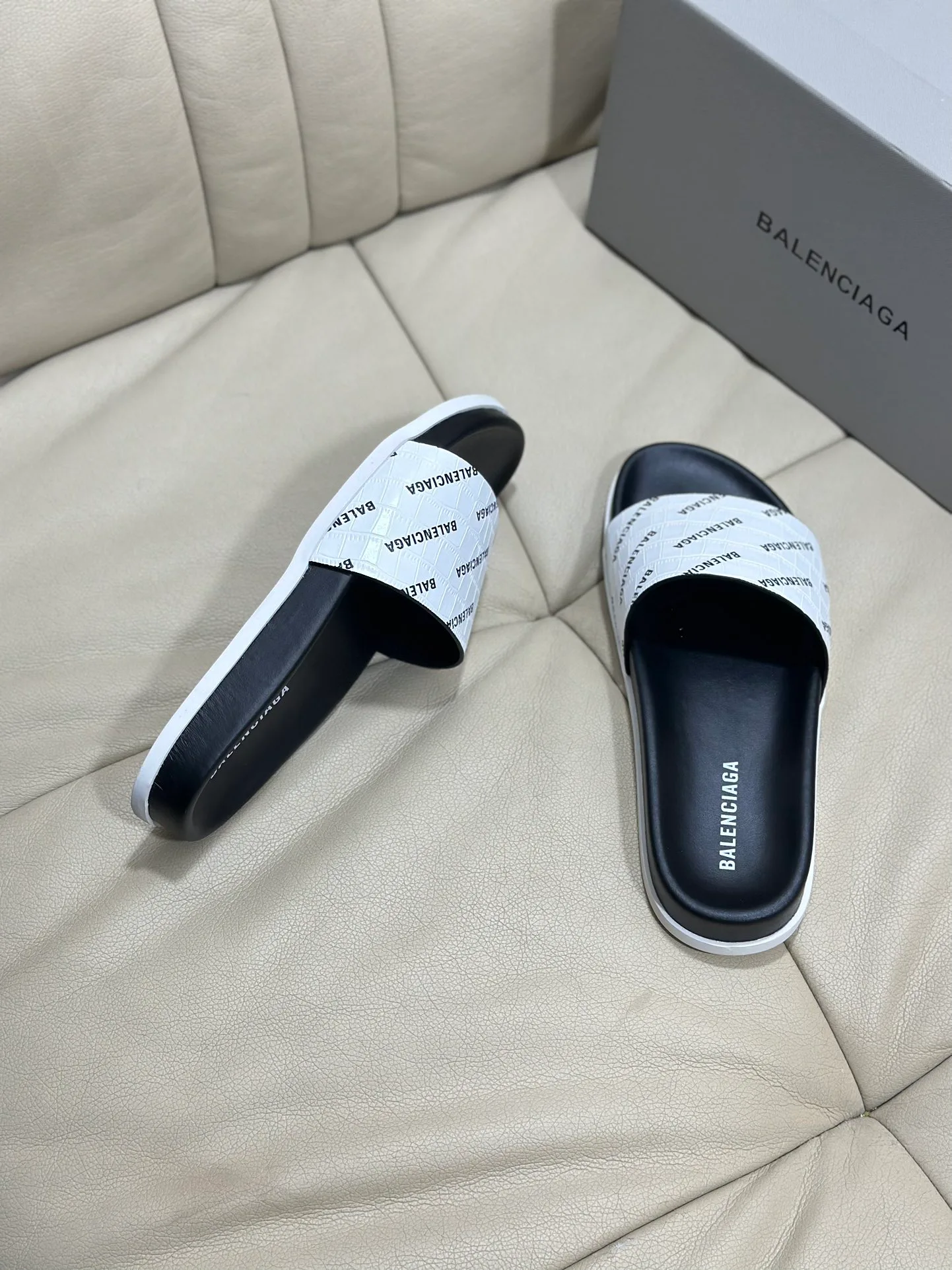 Шлепанцы Мужские Balenciaga 15118