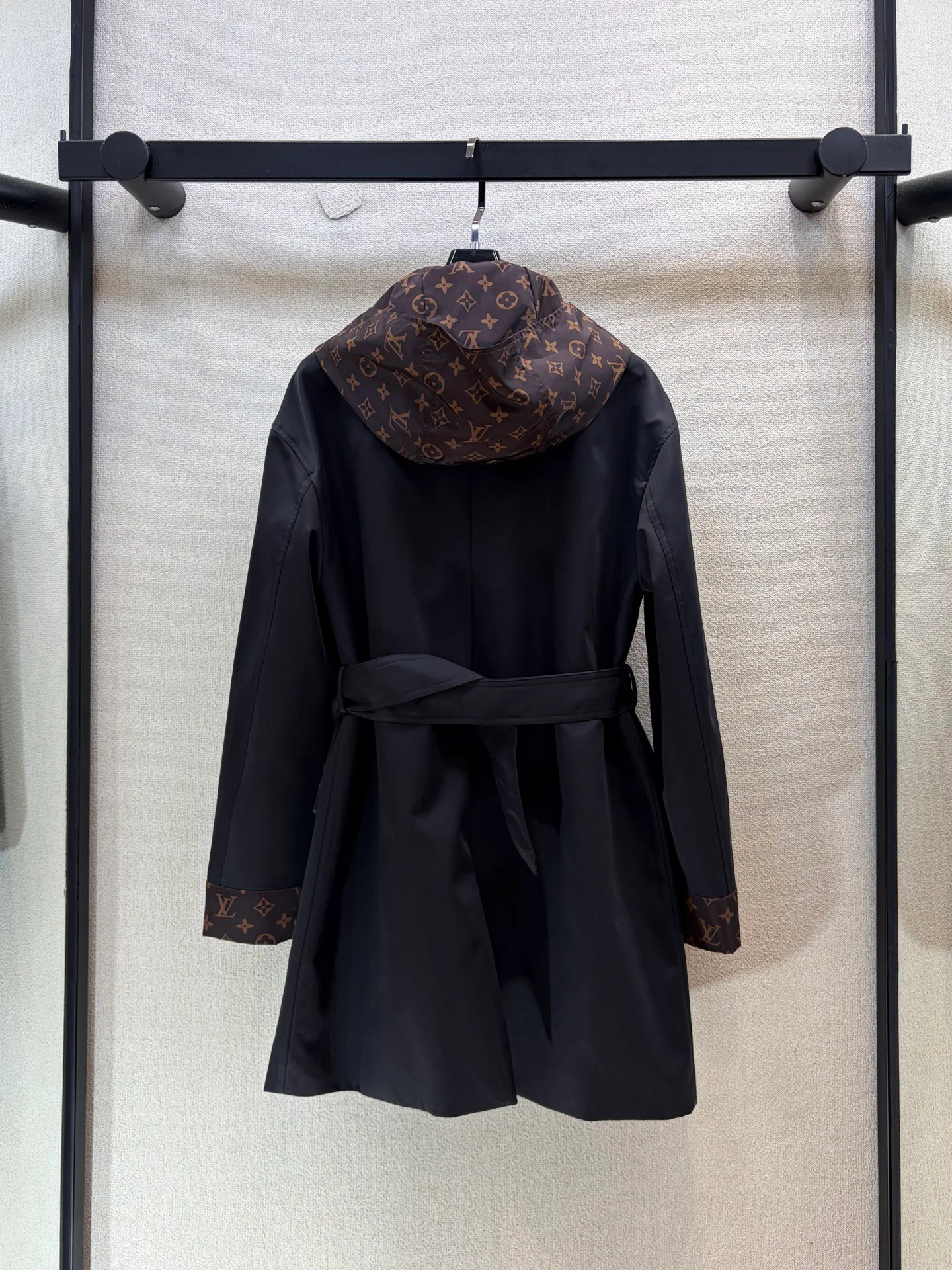Тренчи Женские Louis Vuitton 18506586