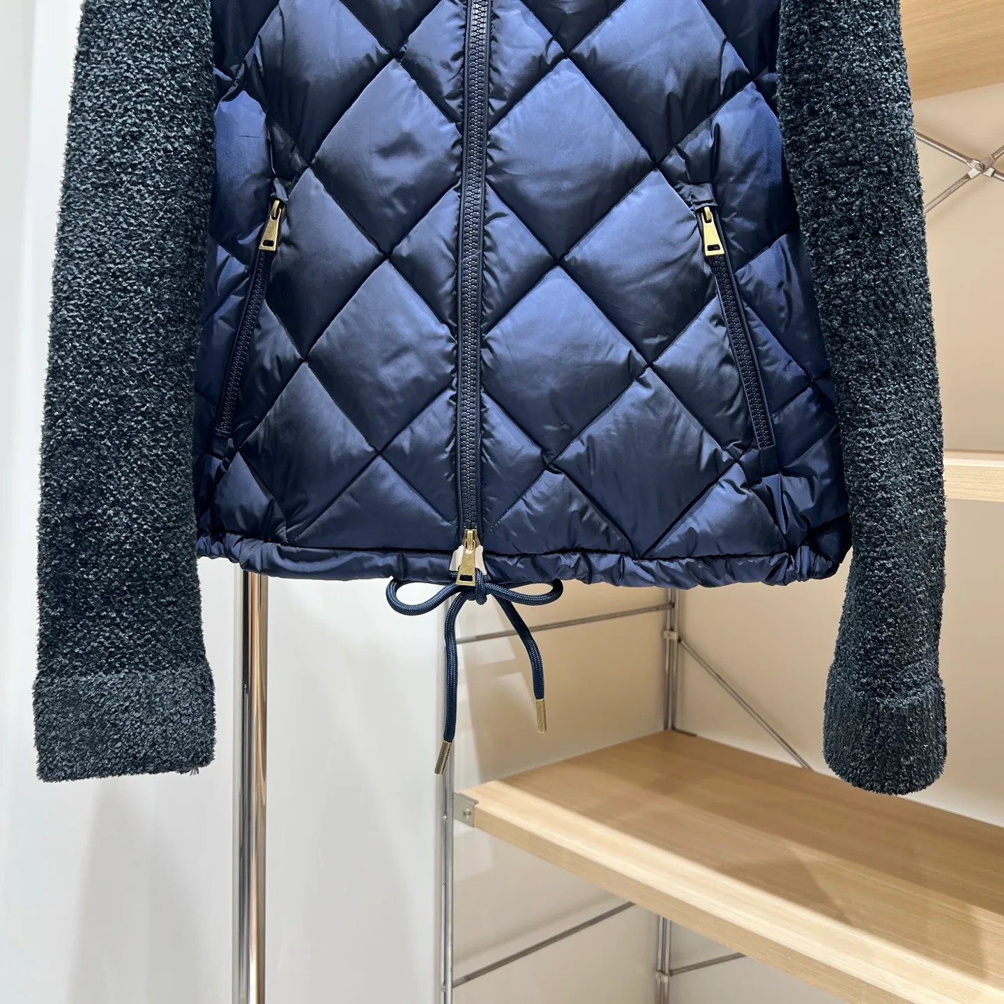 Куртки И Пуховики Женские Moncler 18188619