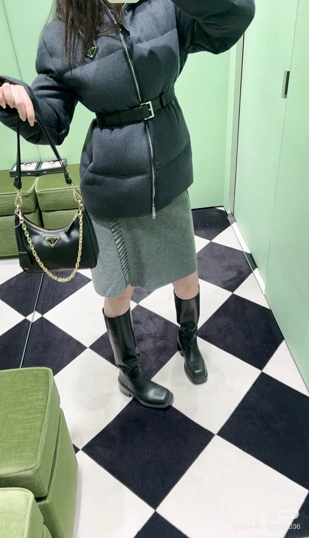 Куртки И Пуховики Женские Prada 18652195