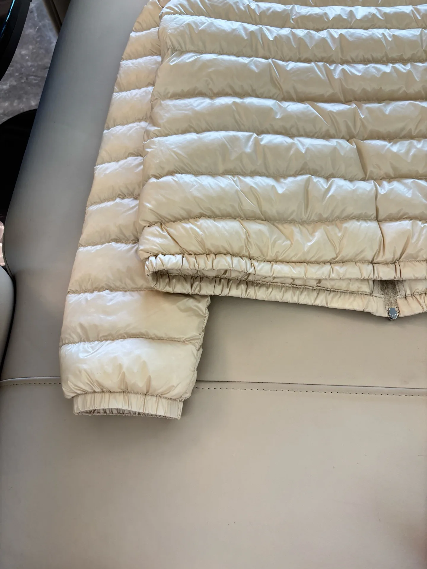 Куртки И Пуховики Женские Moncler 17973765