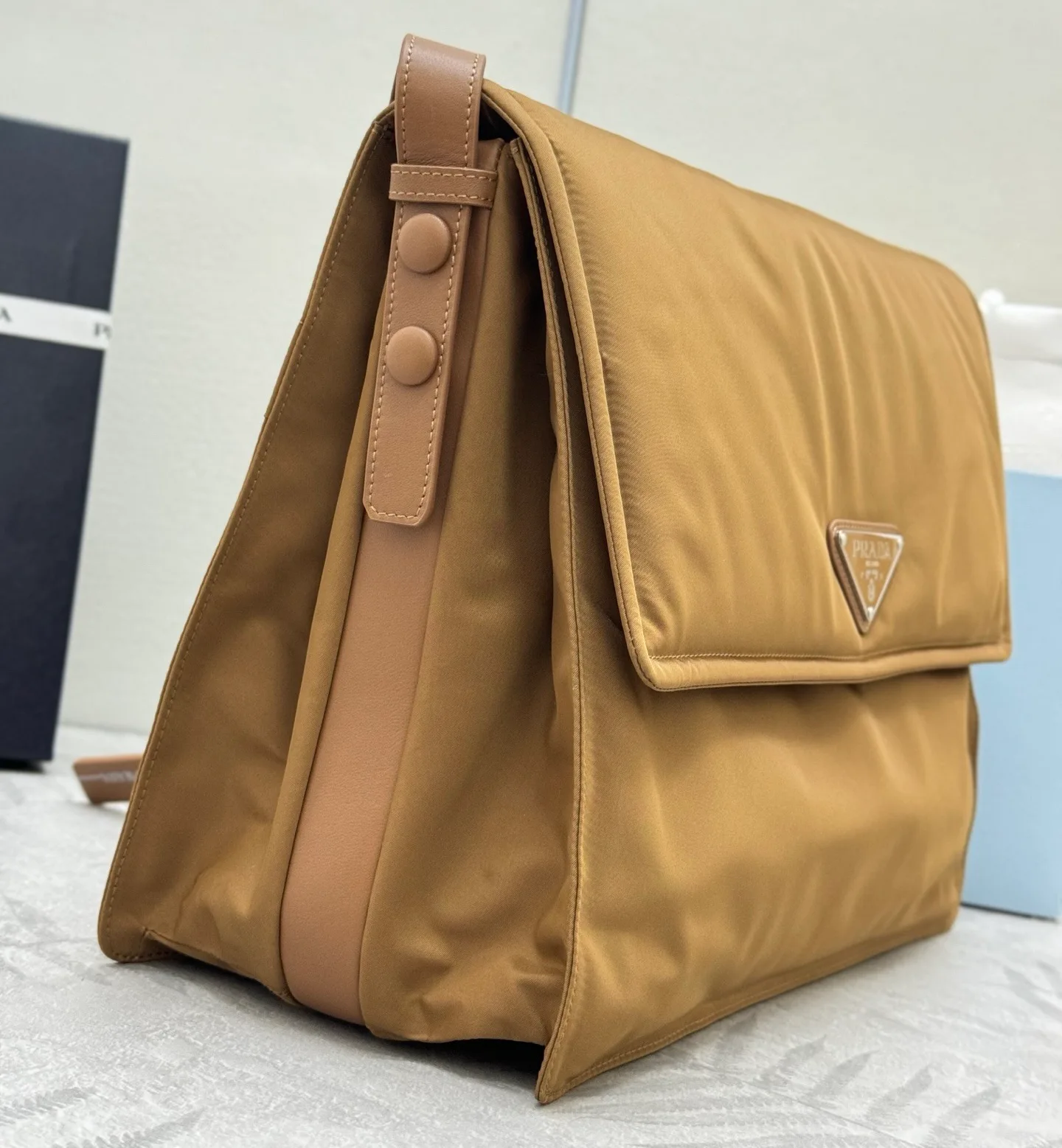 Сумки На Ремне Женские Prada 11682078