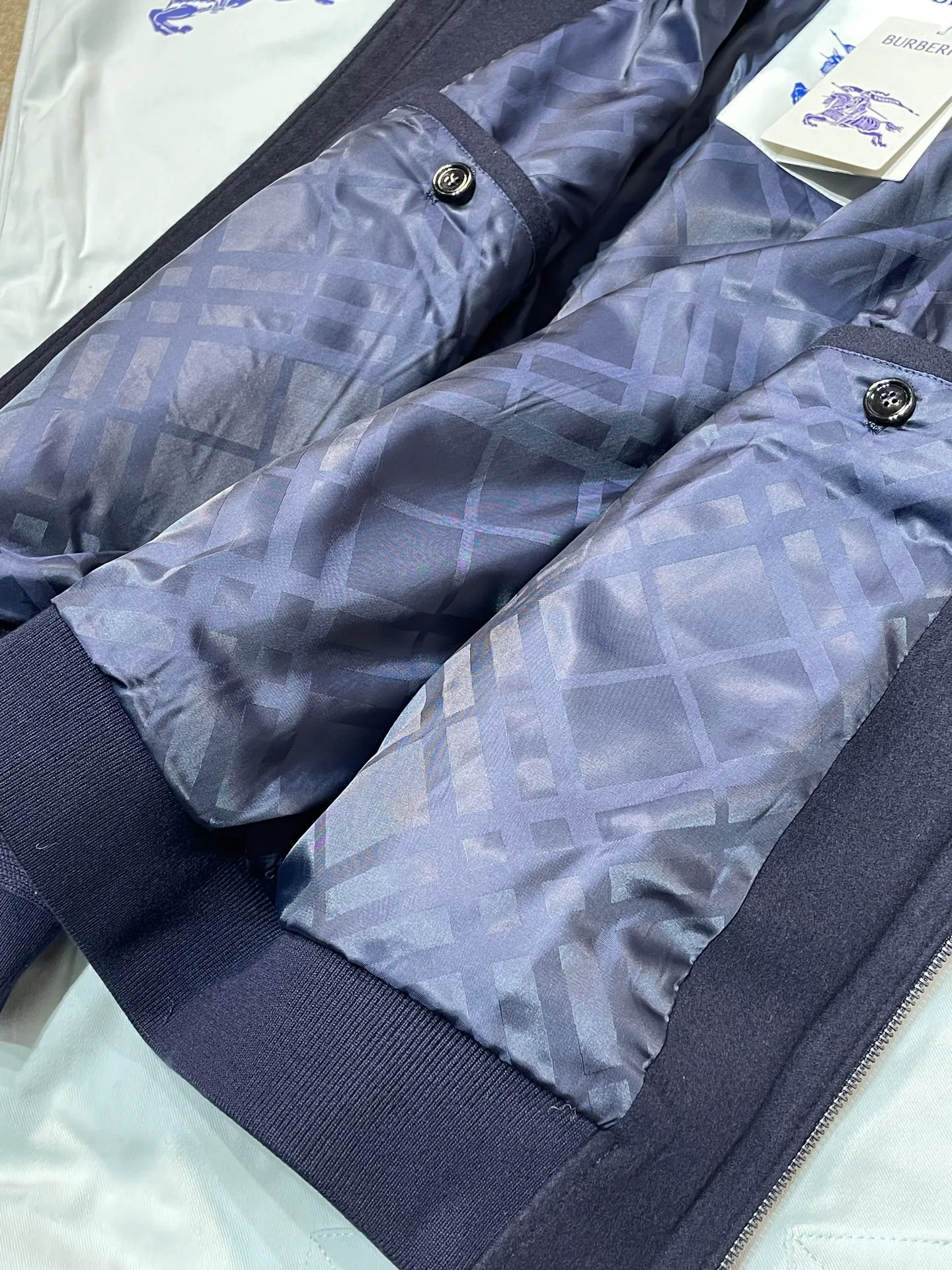 Куртки И Пуховики Мужские Burberry 18235962