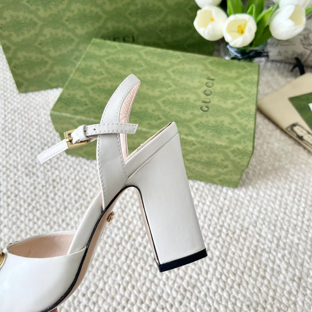 Босоножки Женские Gucci 17614719