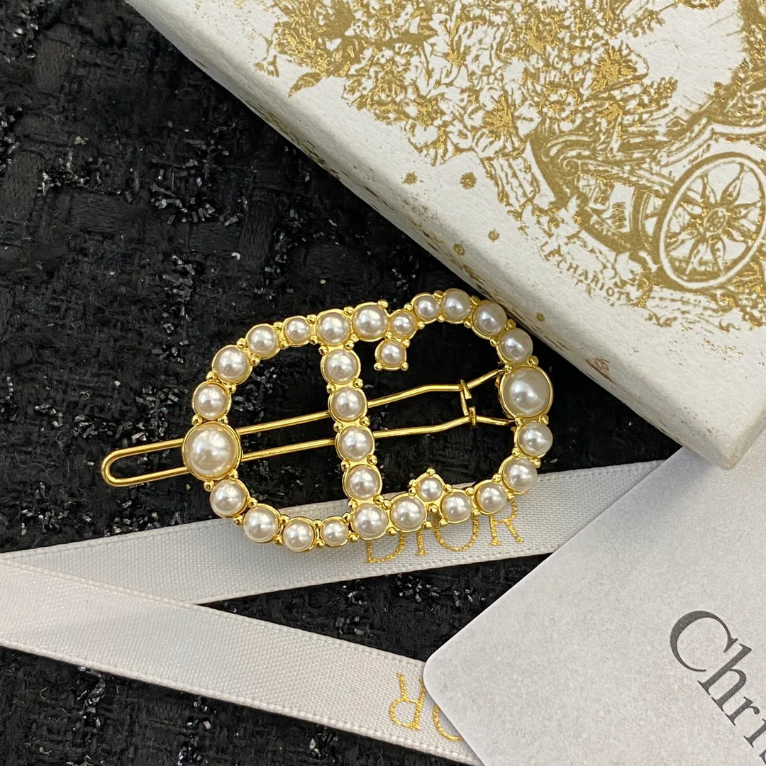 Головные Уборы Christian Dior 937000