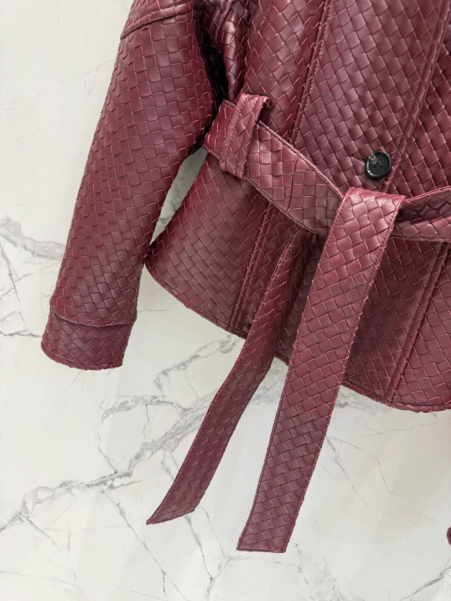 Кожаные Куртки И Дублёнки Женские Bottega Veneta 18083017