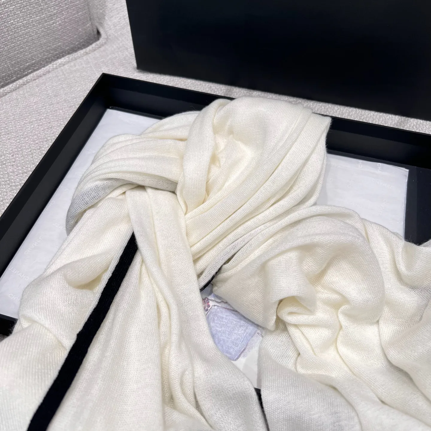 Шарфы Chanel 562933