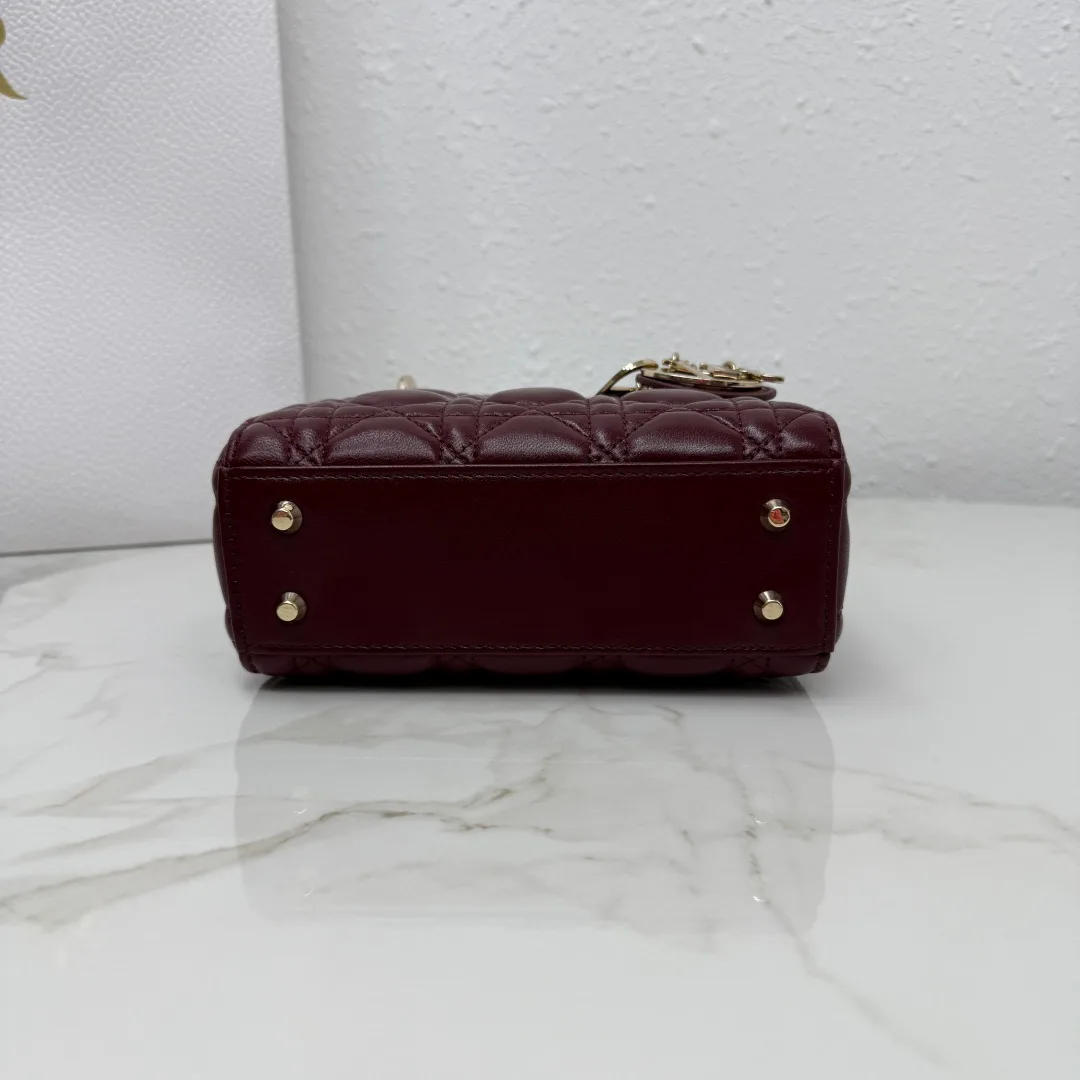 Классические Сумки Женские Christian Dior 18116425
