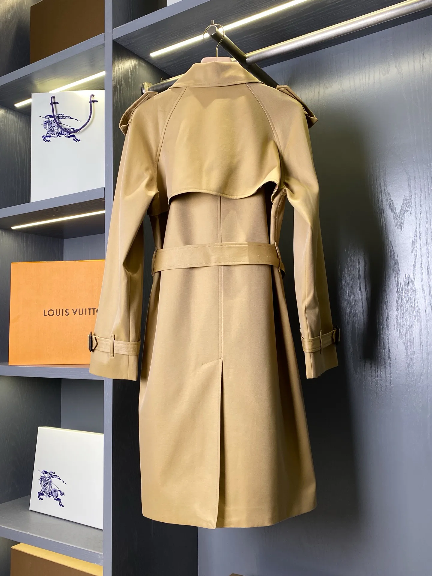 Тренчи Женские Burberry 19078458