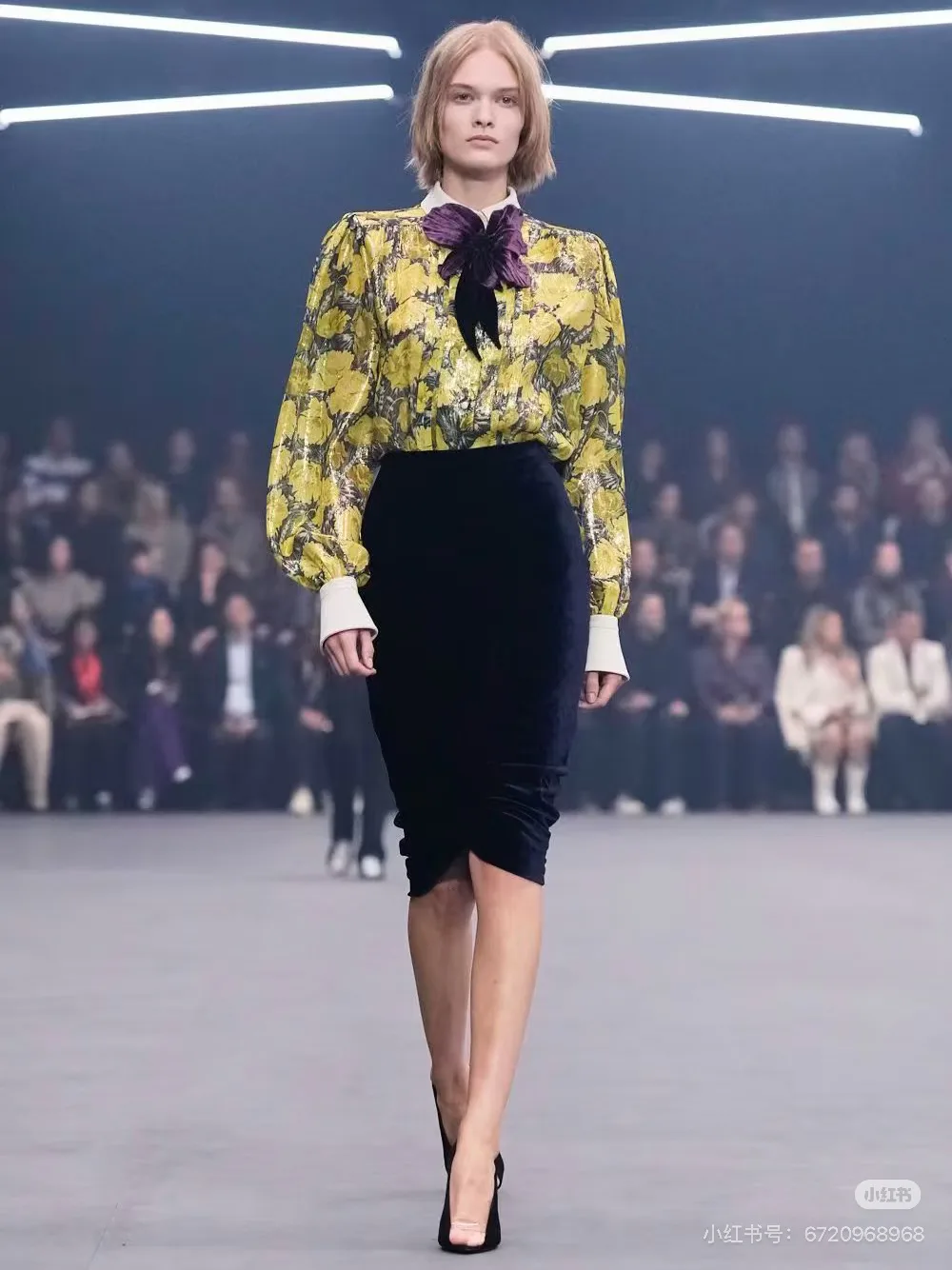 Рубашки Женские Vetements 13348110