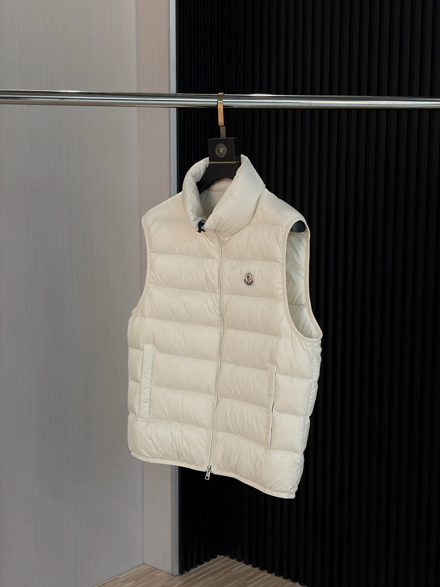 Жилеты Женские Moncler 18689144