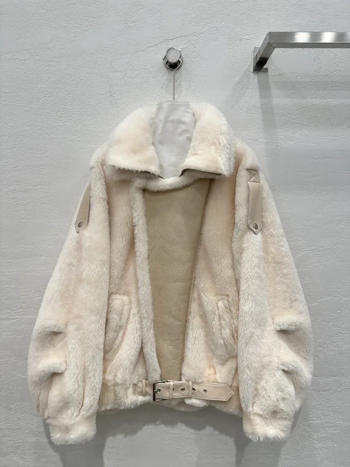 Кожаные Куртки И Дублёнки Женские Saint Laurent 558838