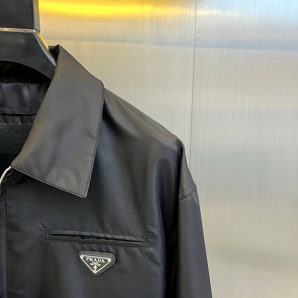 Куртки Женские Prada Куртки Женские Prada