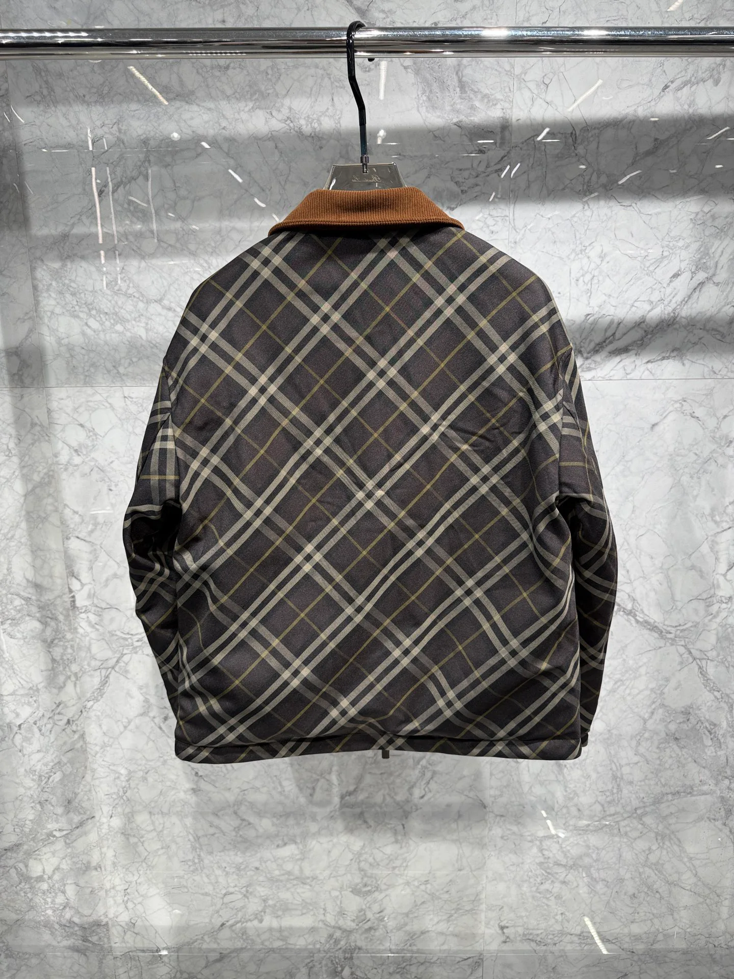 Куртки И Пуховики Женские Burberry 18462501