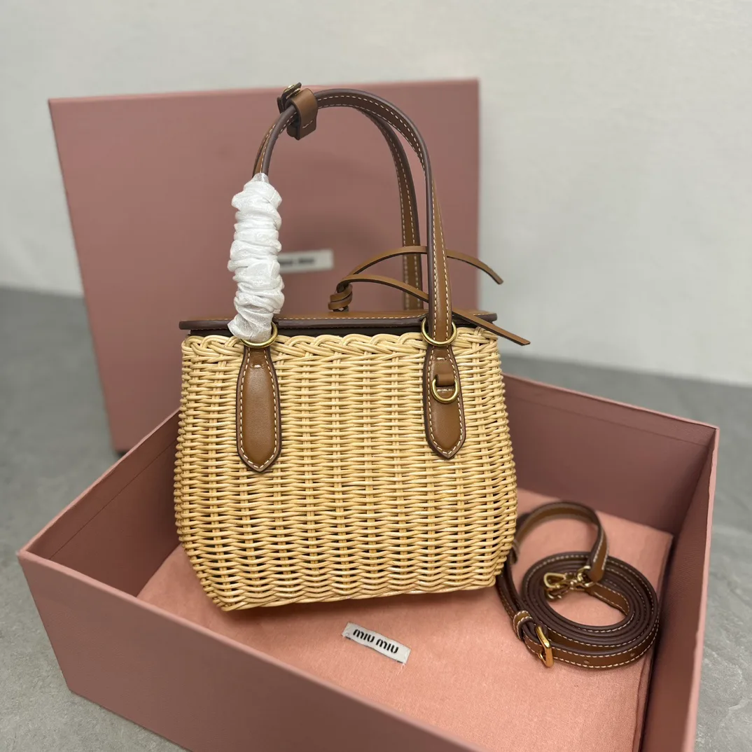 Сумки На Ремне Женские Miu Miu 26164