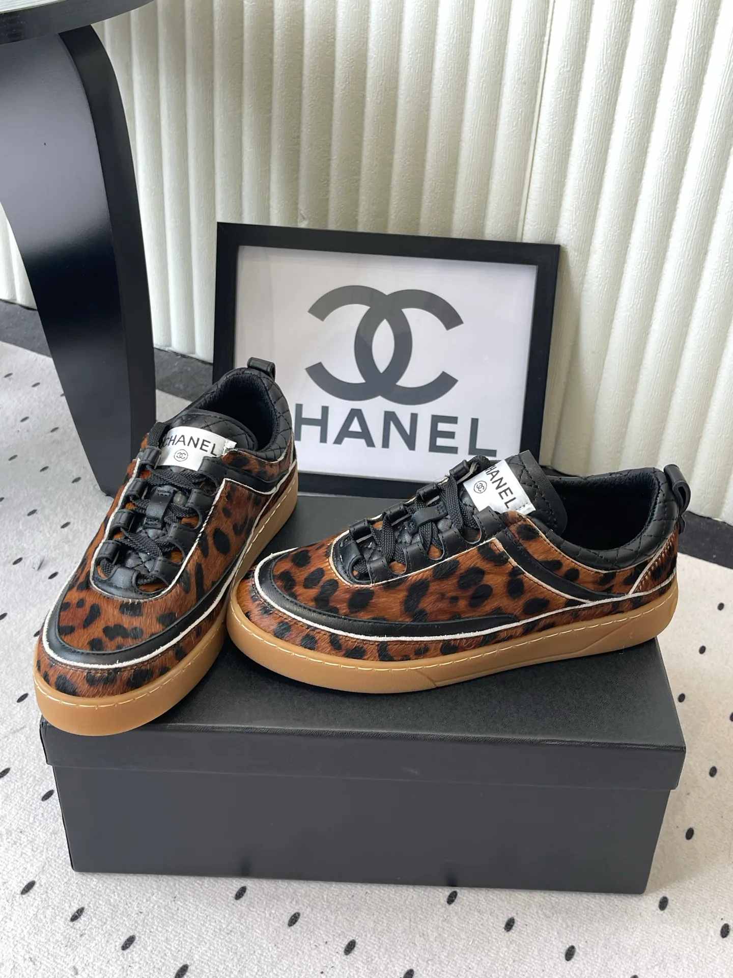 Кроссовки Женские Chanel 18069881