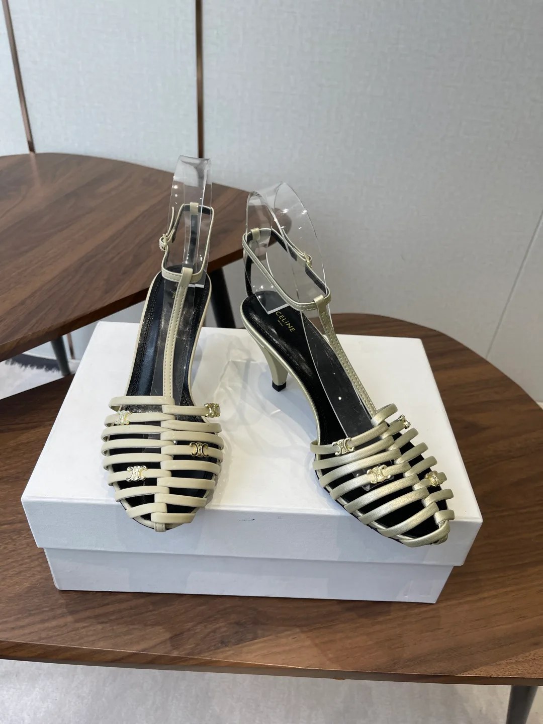 Босоножки Женские Celine 11645191