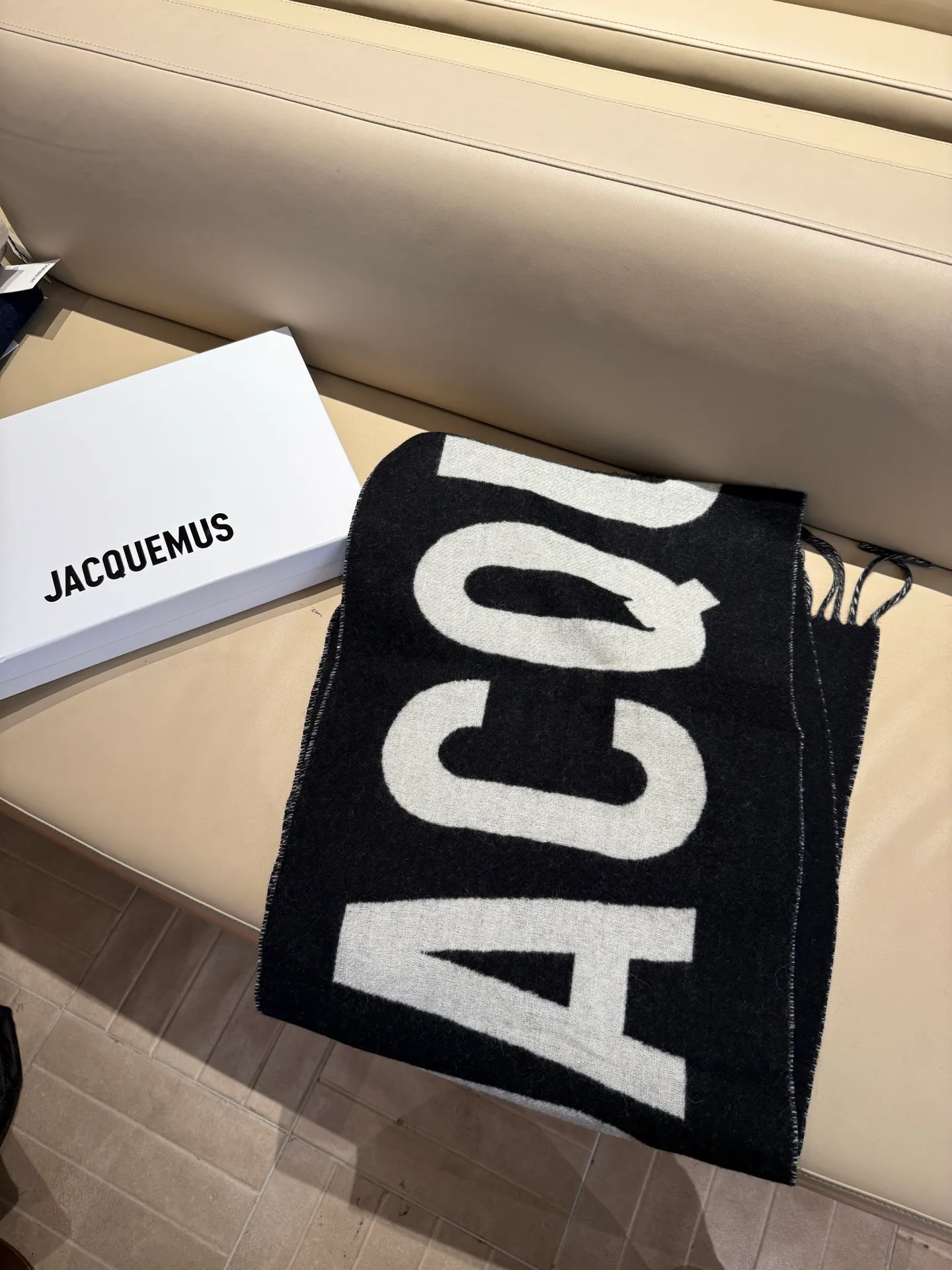 Шарфы Jacquemus 18002723