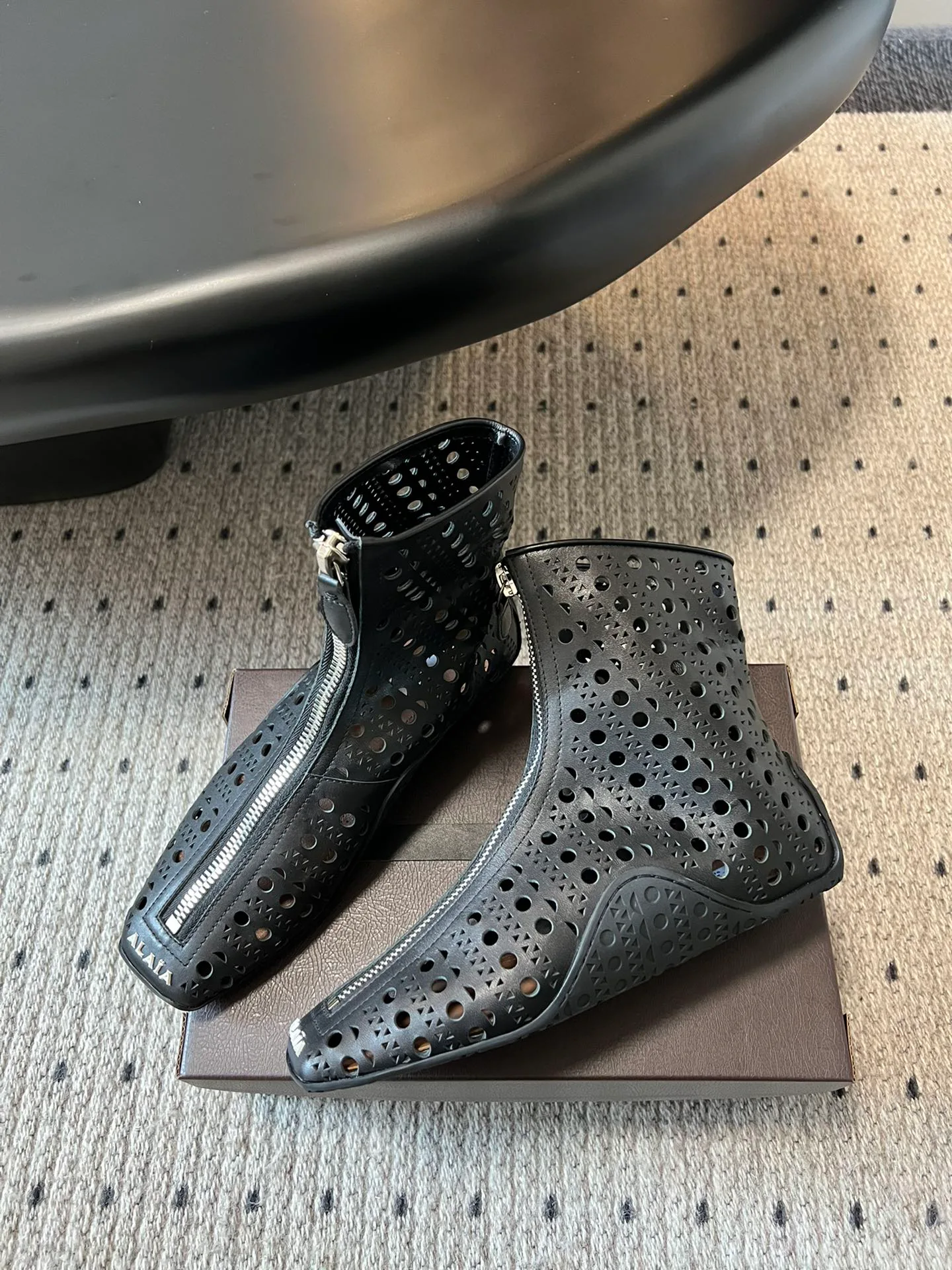 Ботинки Женские Alaia 13463