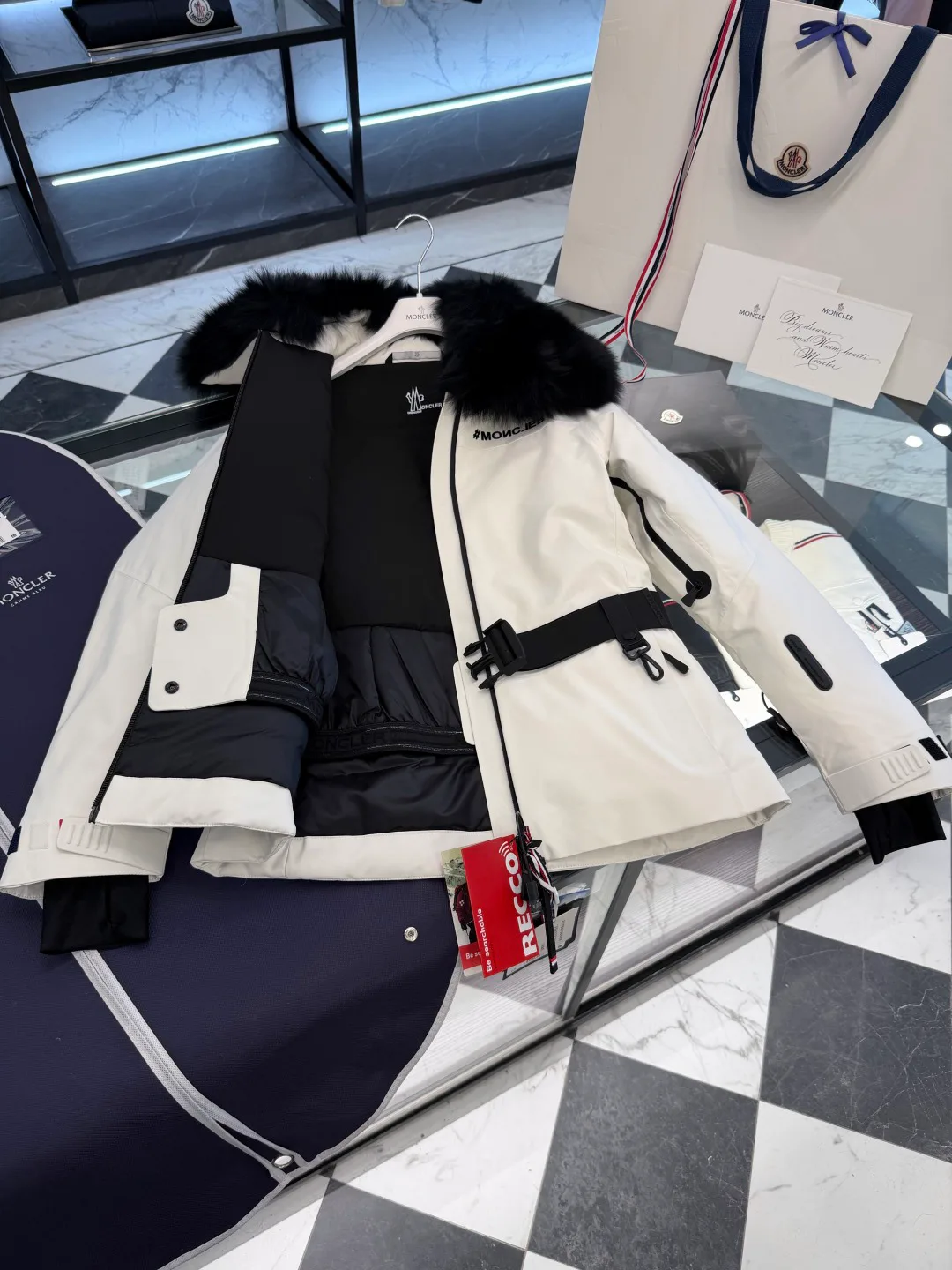 Куртки И Пуховики Женские Moncler 1859256