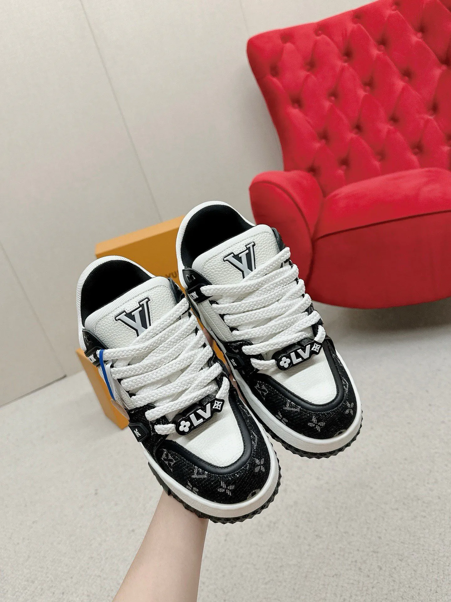 Кроссовки Женские Louis Vuitton 311364