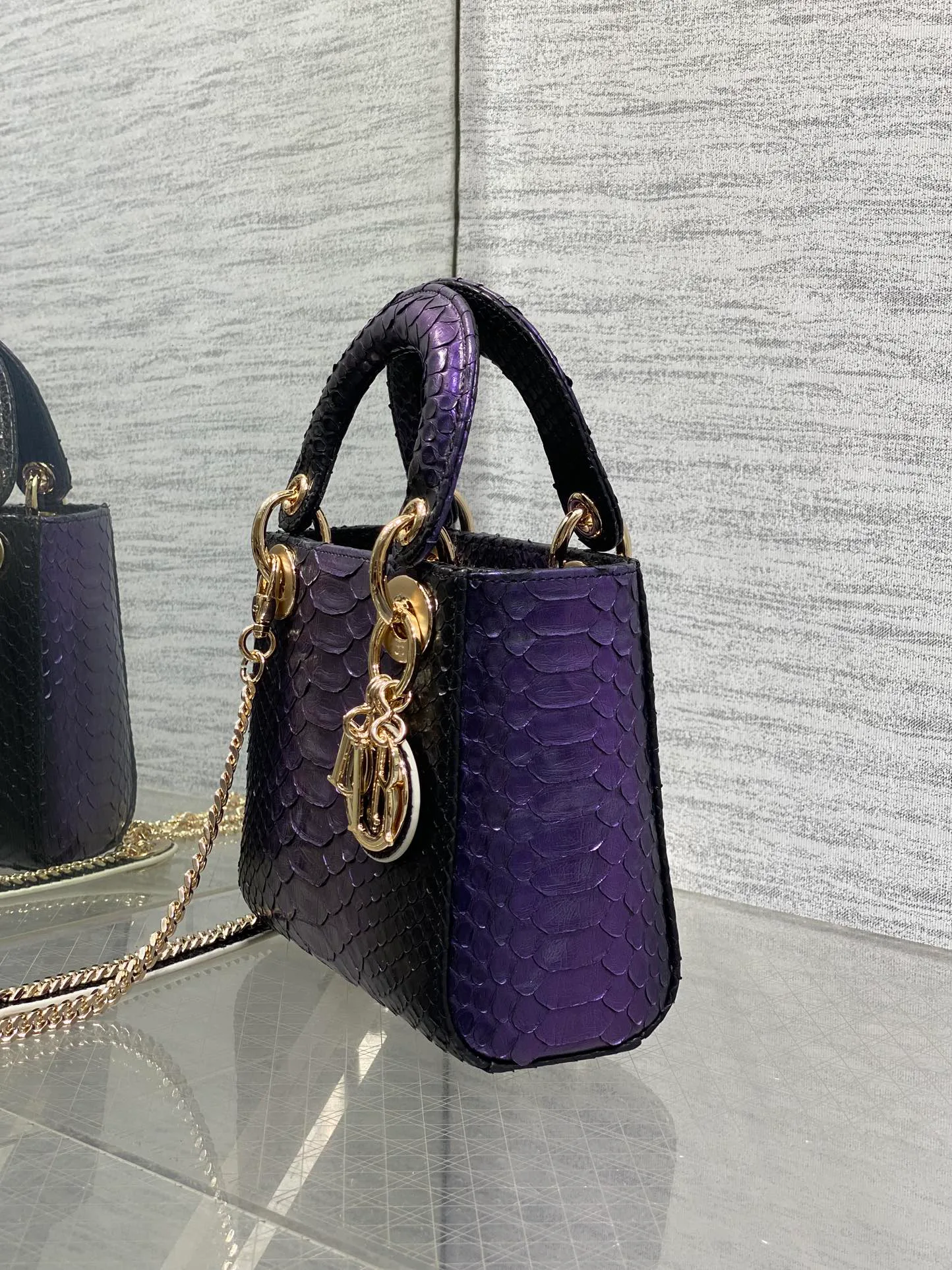 Классические Сумки Женские Christian Dior 11581686