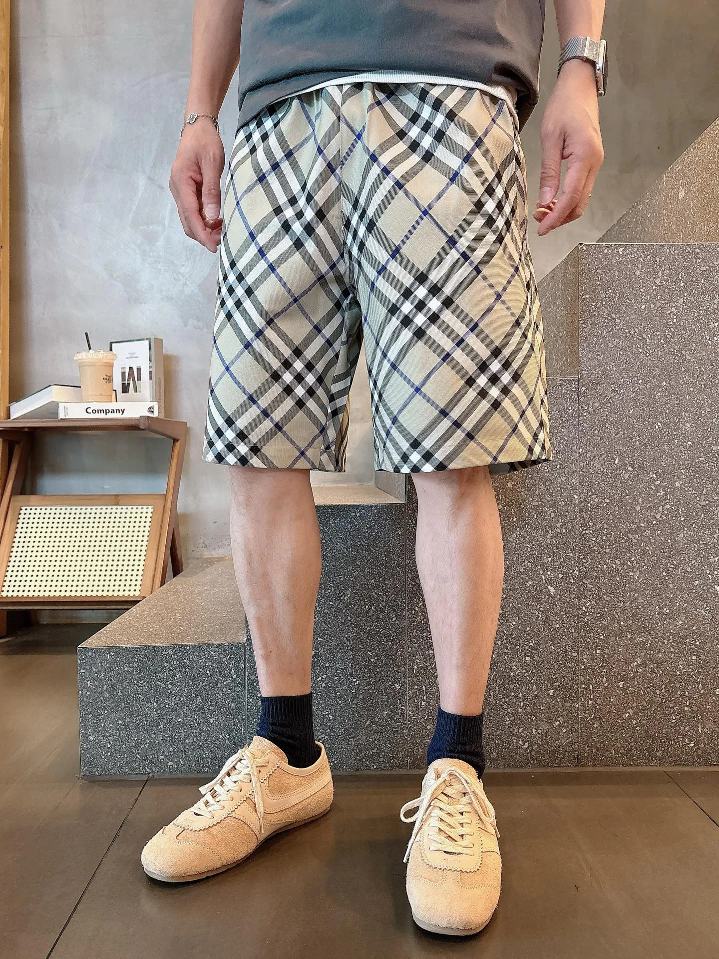 Шорты Мужские Burberry 13479640