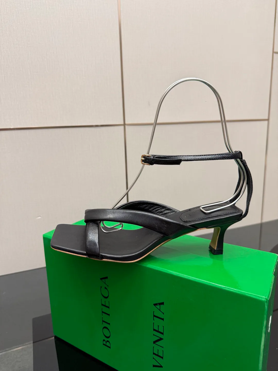 Босоножки Женские Bottega Veneta 837257