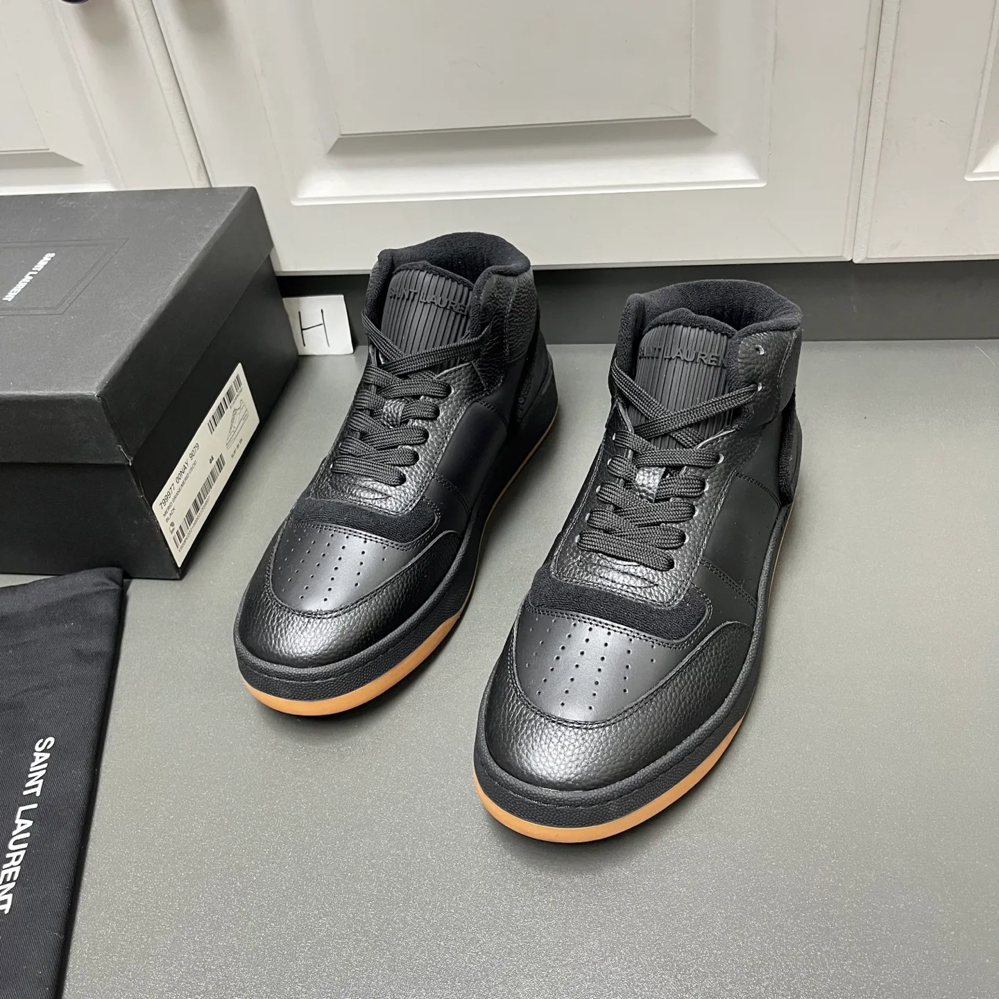 Кроссовки Мужские Saint Laurent 497479